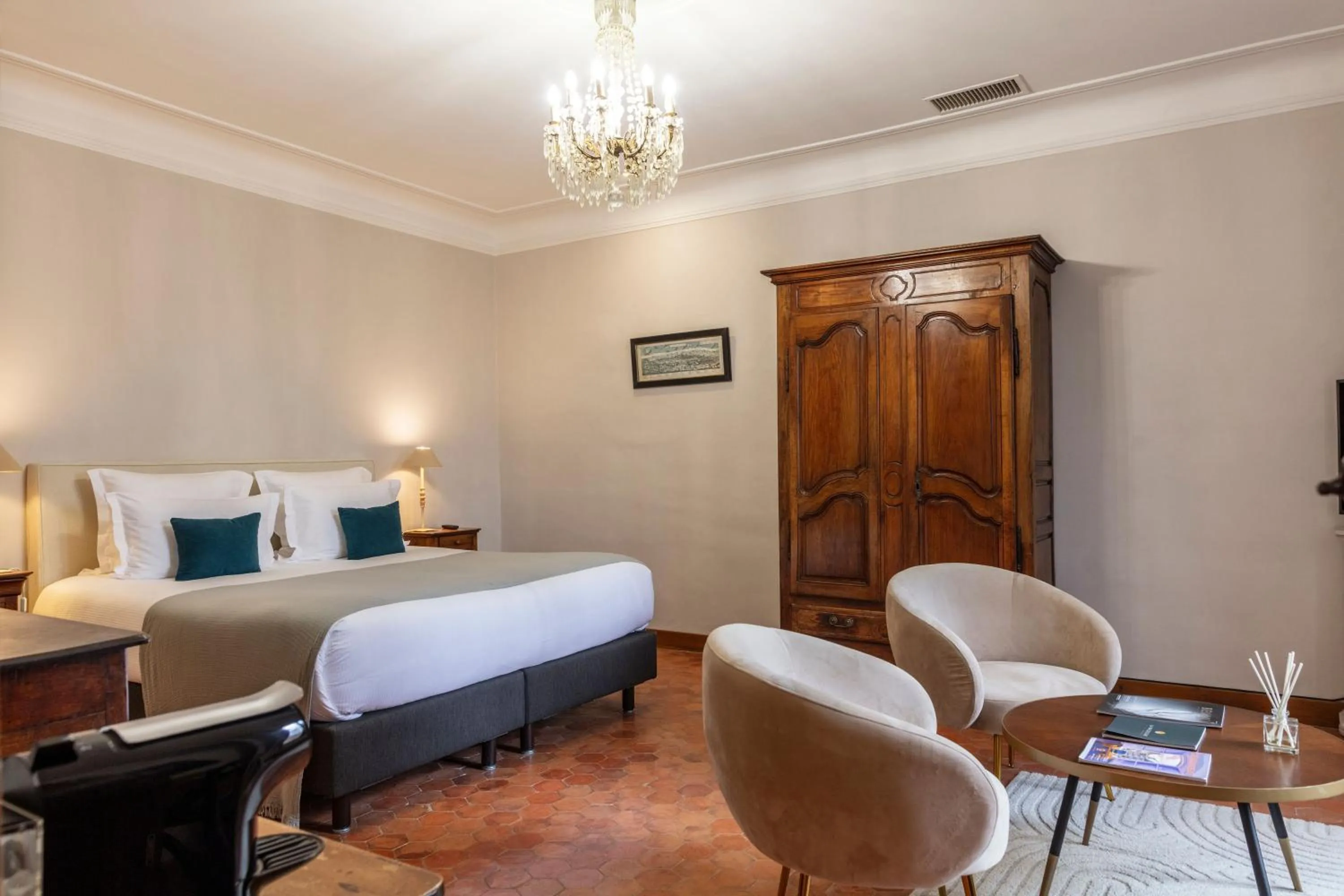 Bedroom, Bed in Hôtel - Restaurant & Spa La Magdeleine - Mathias Dandine