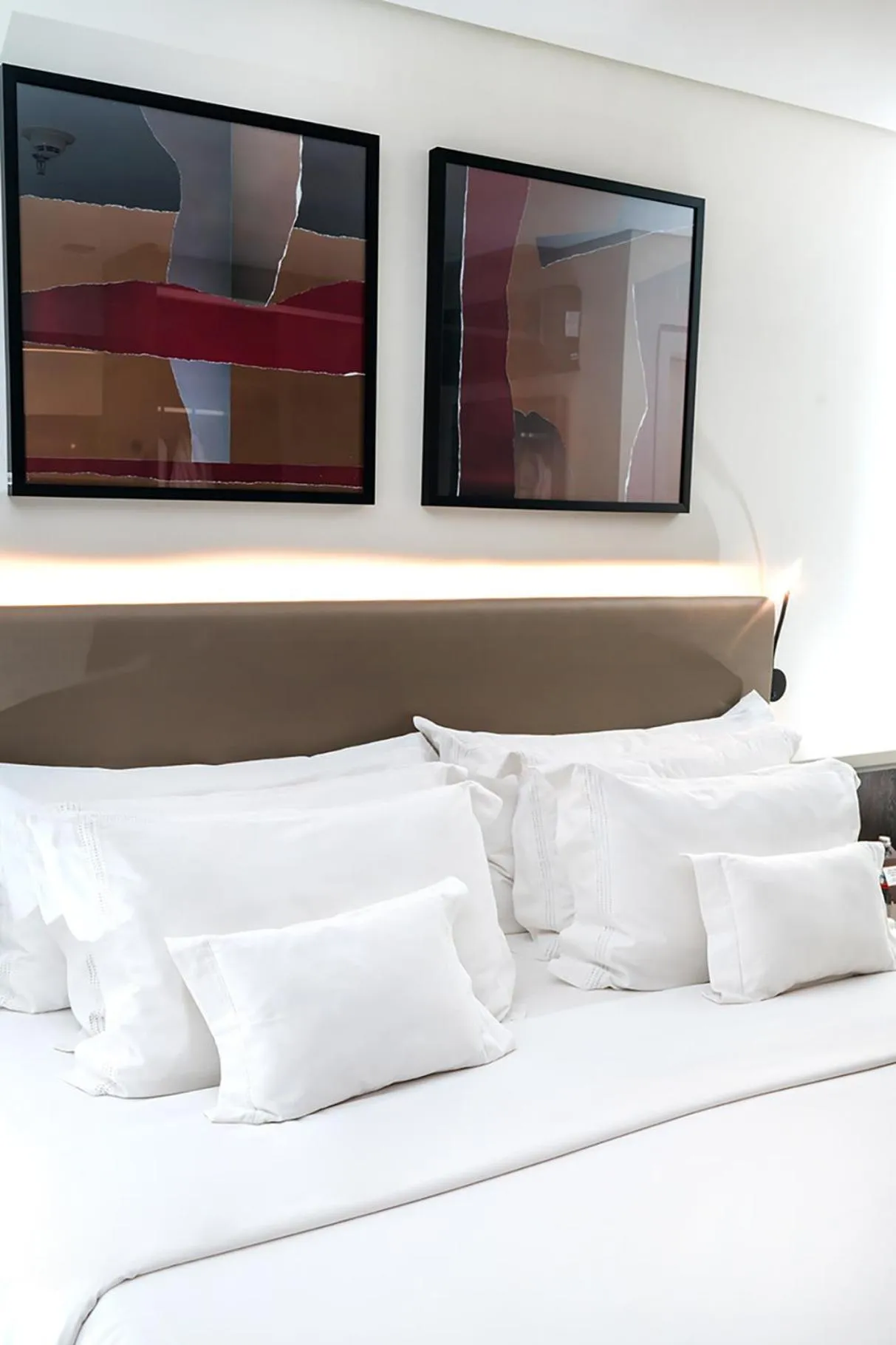 Bed in Royal Collection Paulista