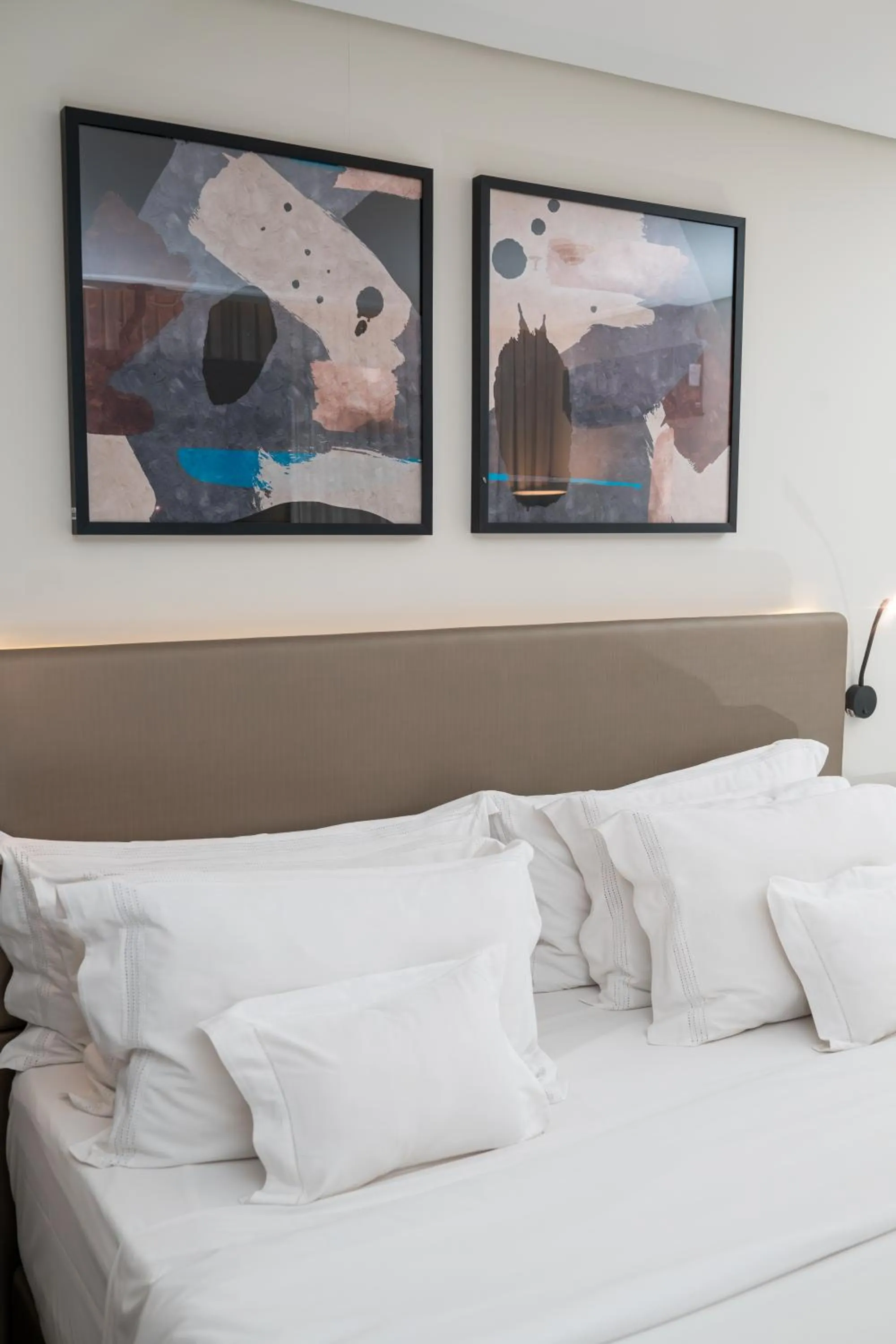 Bed in Royal Collection Paulista