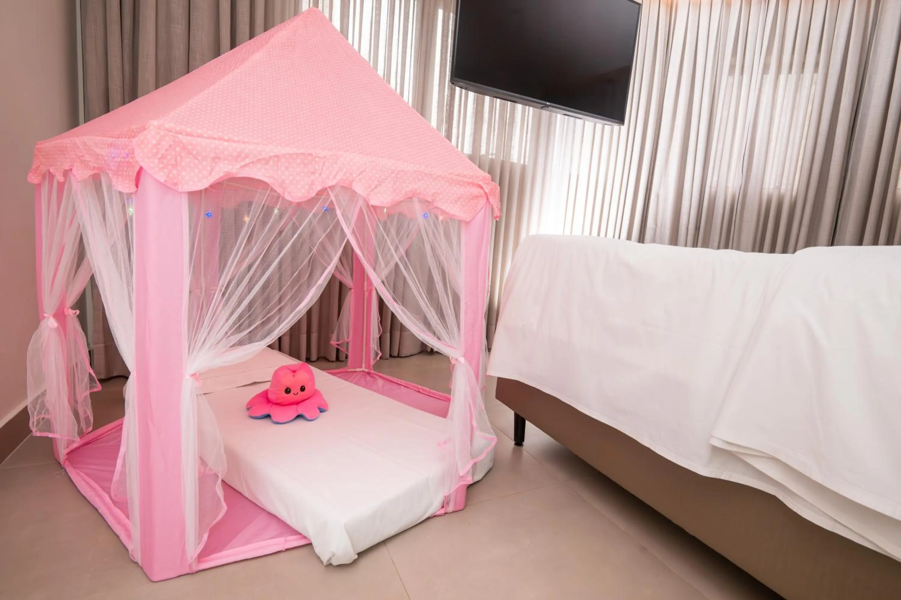 TV and multimedia, Bed in Royal Collection Paulista