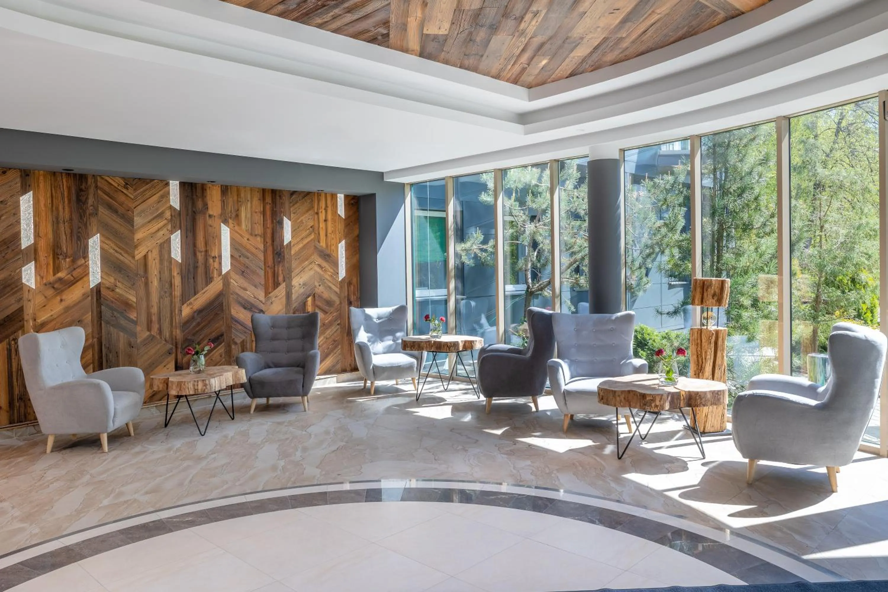 Lobby or reception in Hotel Warszawa Spa & Resort