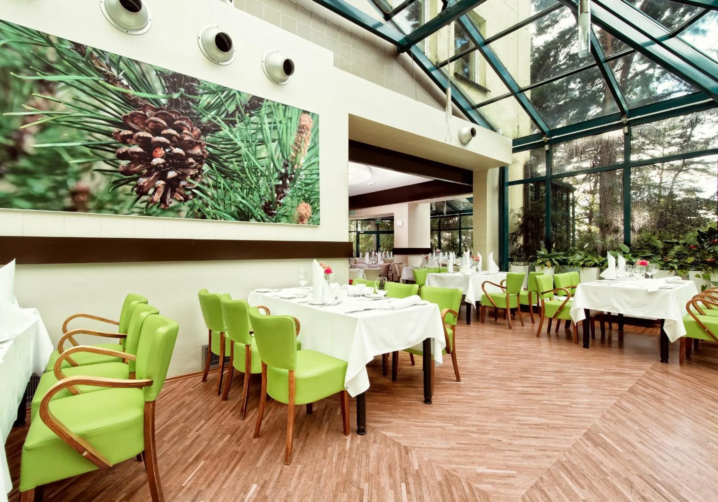 Restaurant/places to eat in Hotel Warszawa Spa & Resort