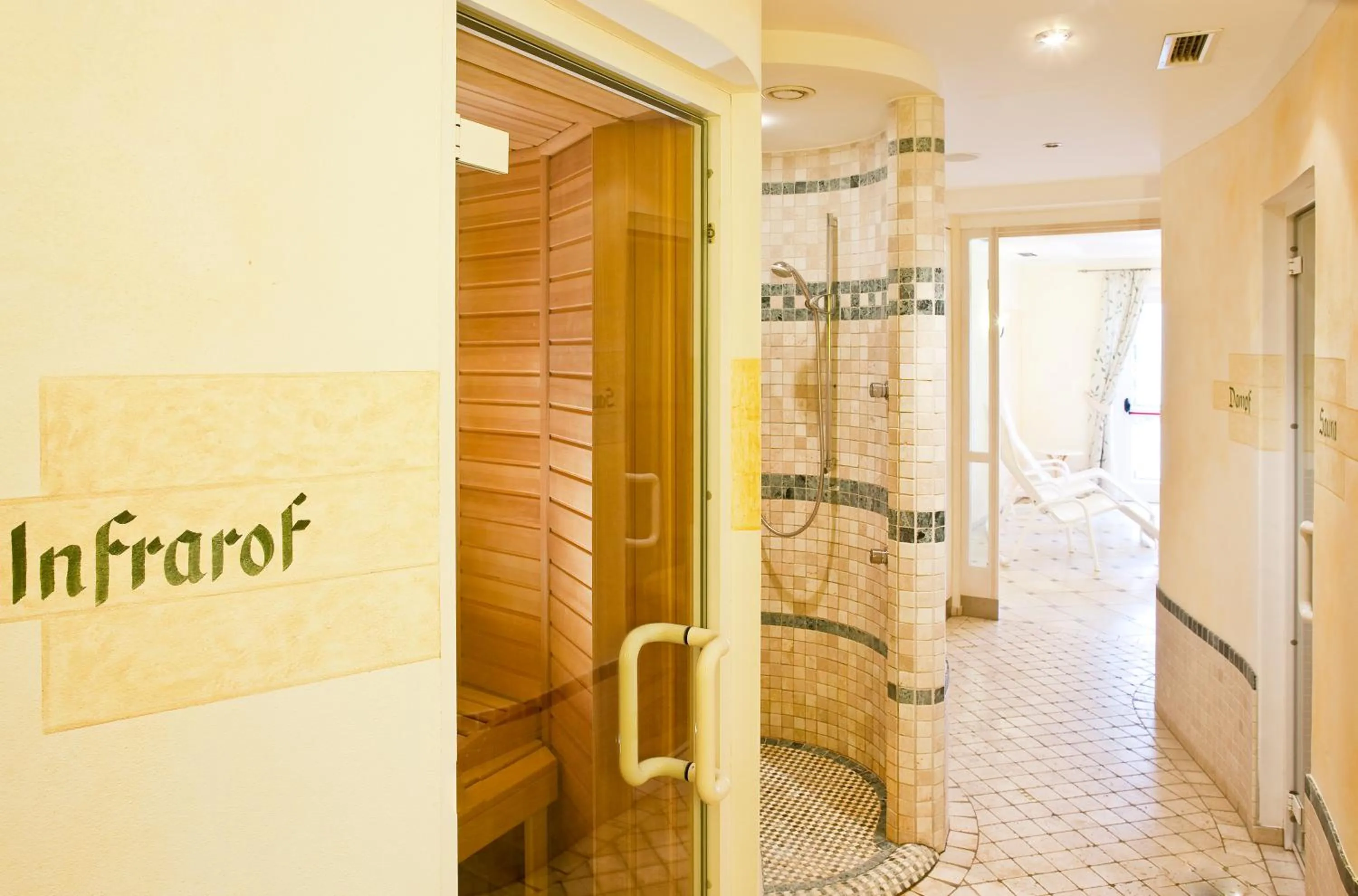 Spa and wellness centre/facilities in Hotel Mondschein