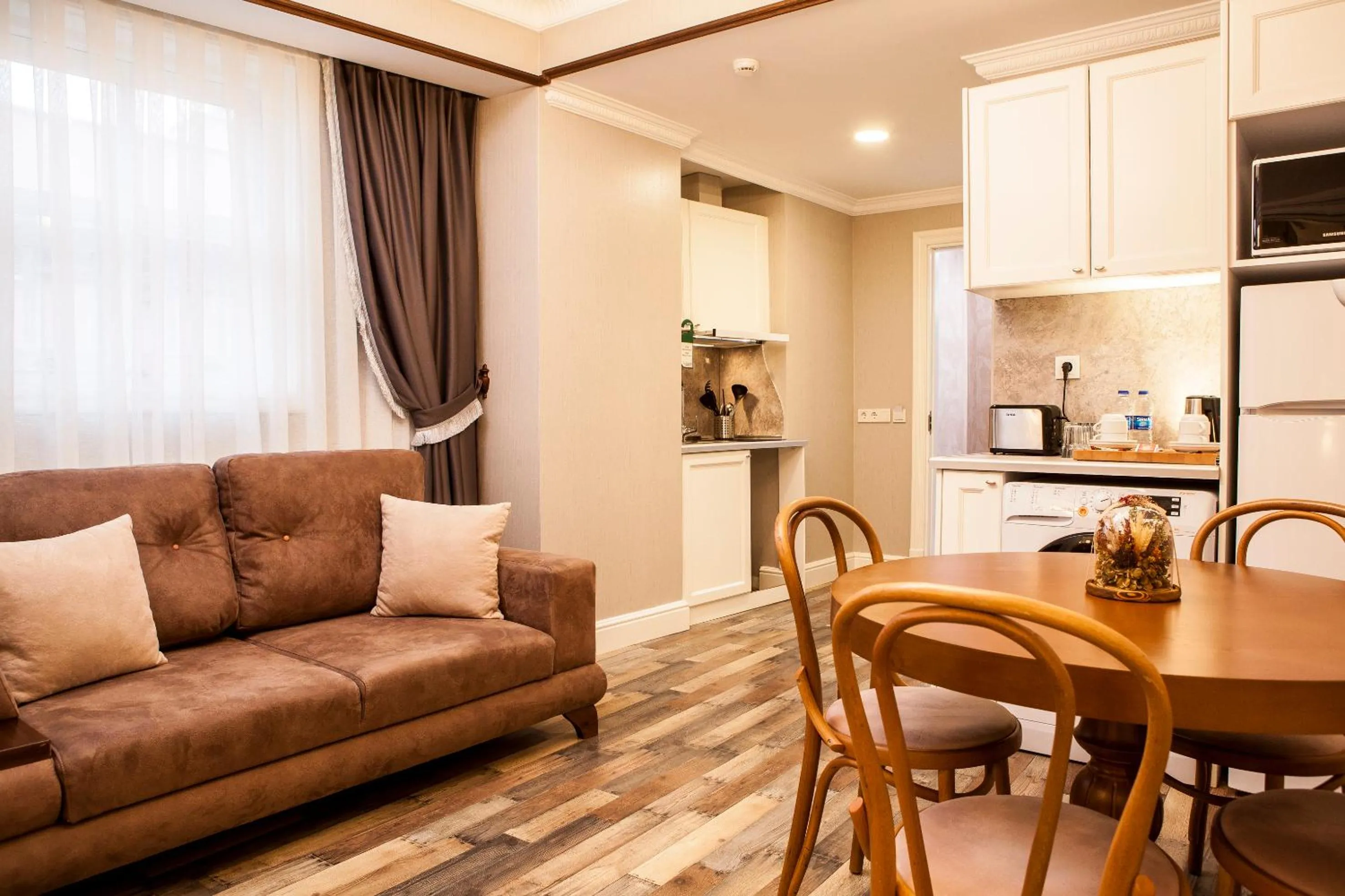 Coffee/tea facilities in Meroddi Pera Flats