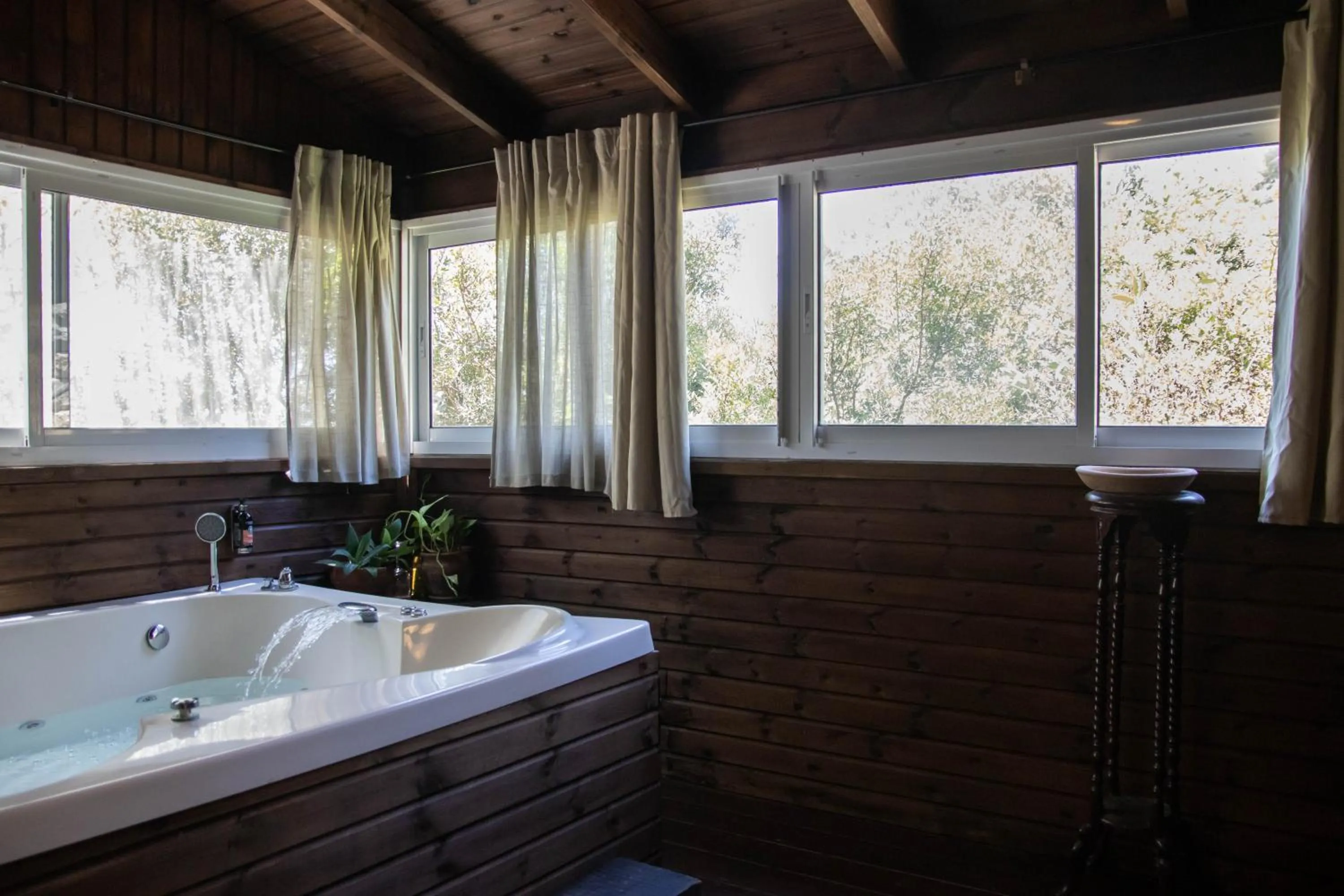 Hot Tub in Beit Oren Hotel