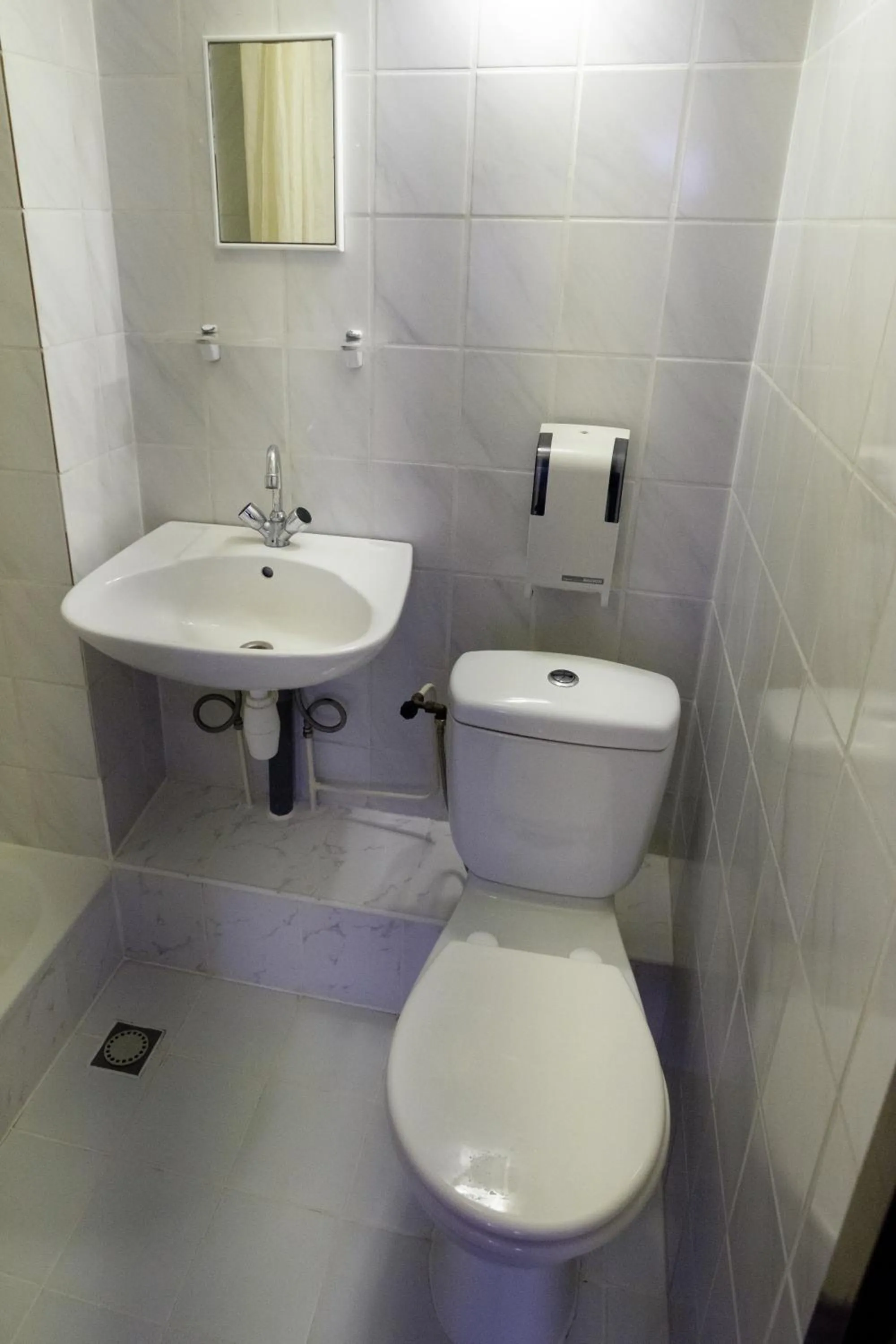 Toilet in Hotel Ben Centre
