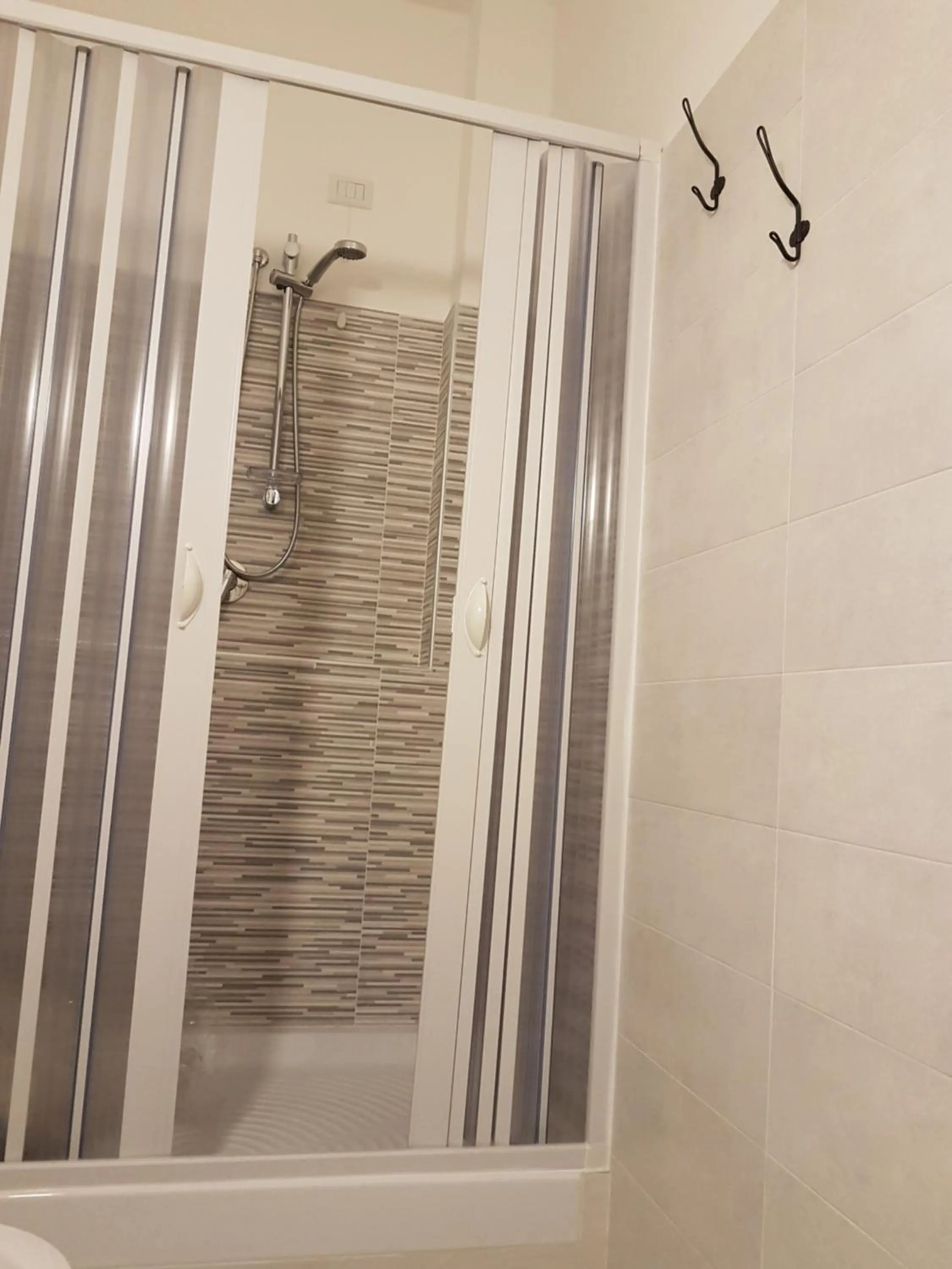 Shower in b&b Tre Passi Dalla Torre