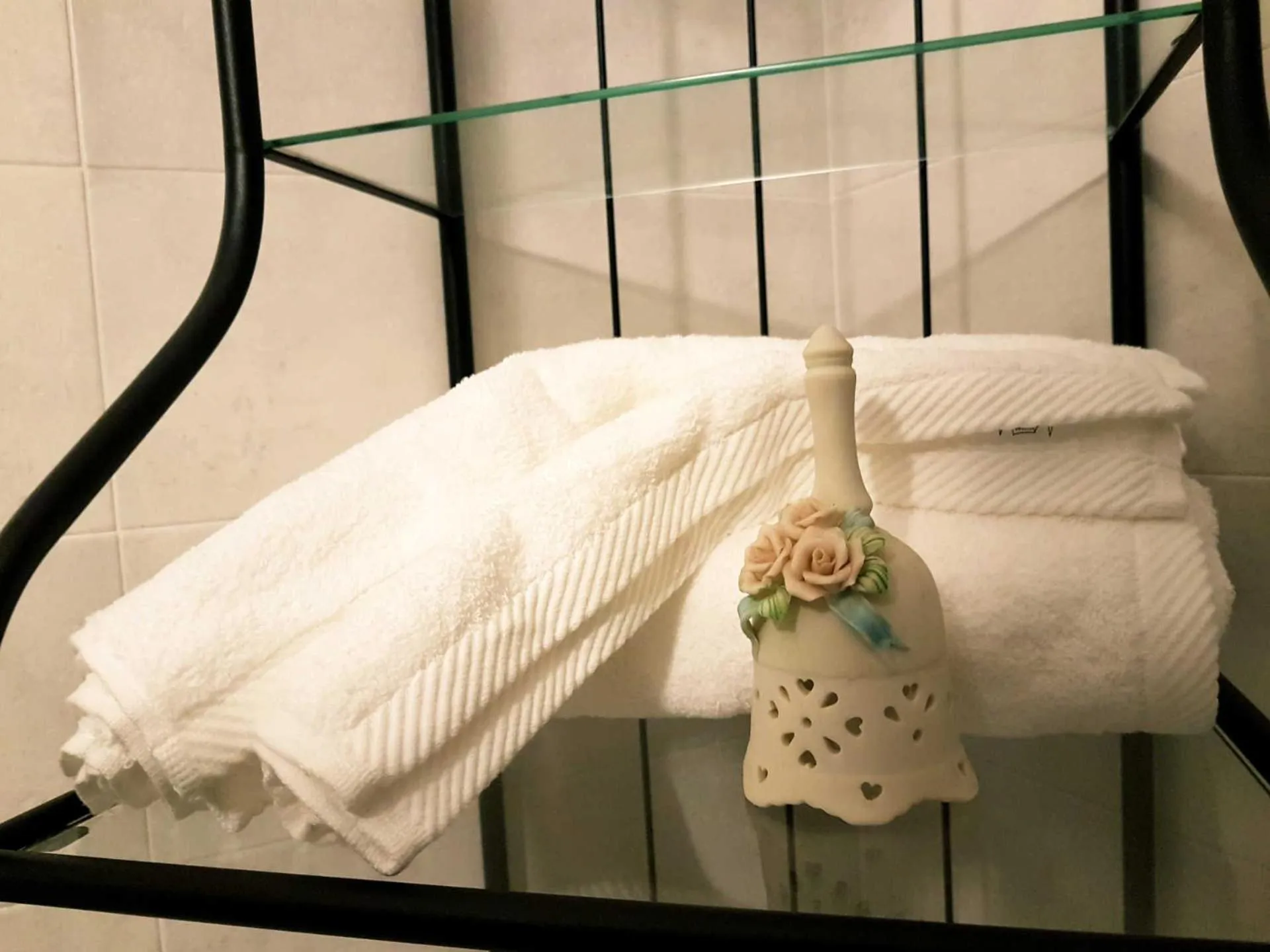 Bathroom, Bed in b&b Tre Passi Dalla Torre