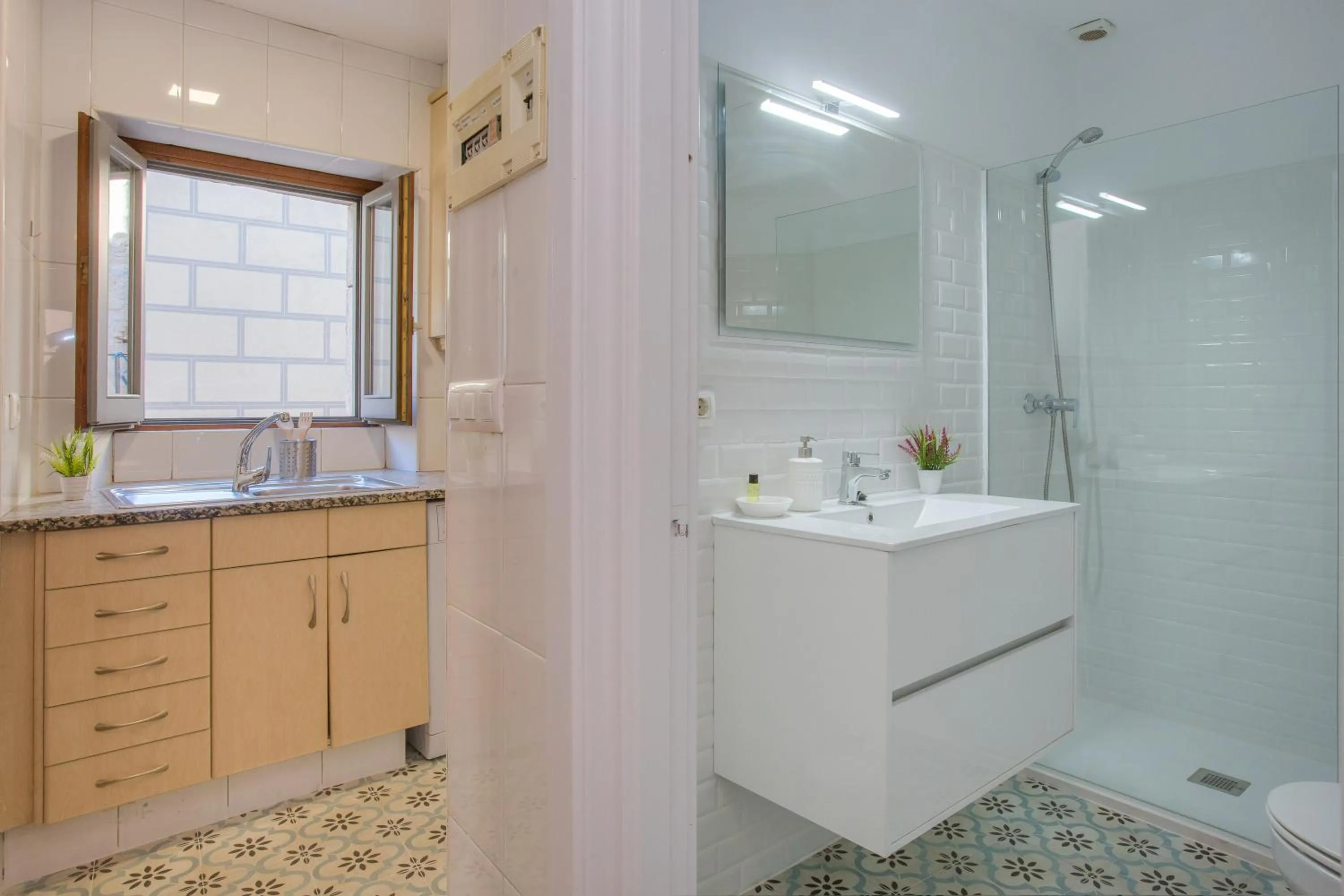 Shower in Flateli Cort Reial