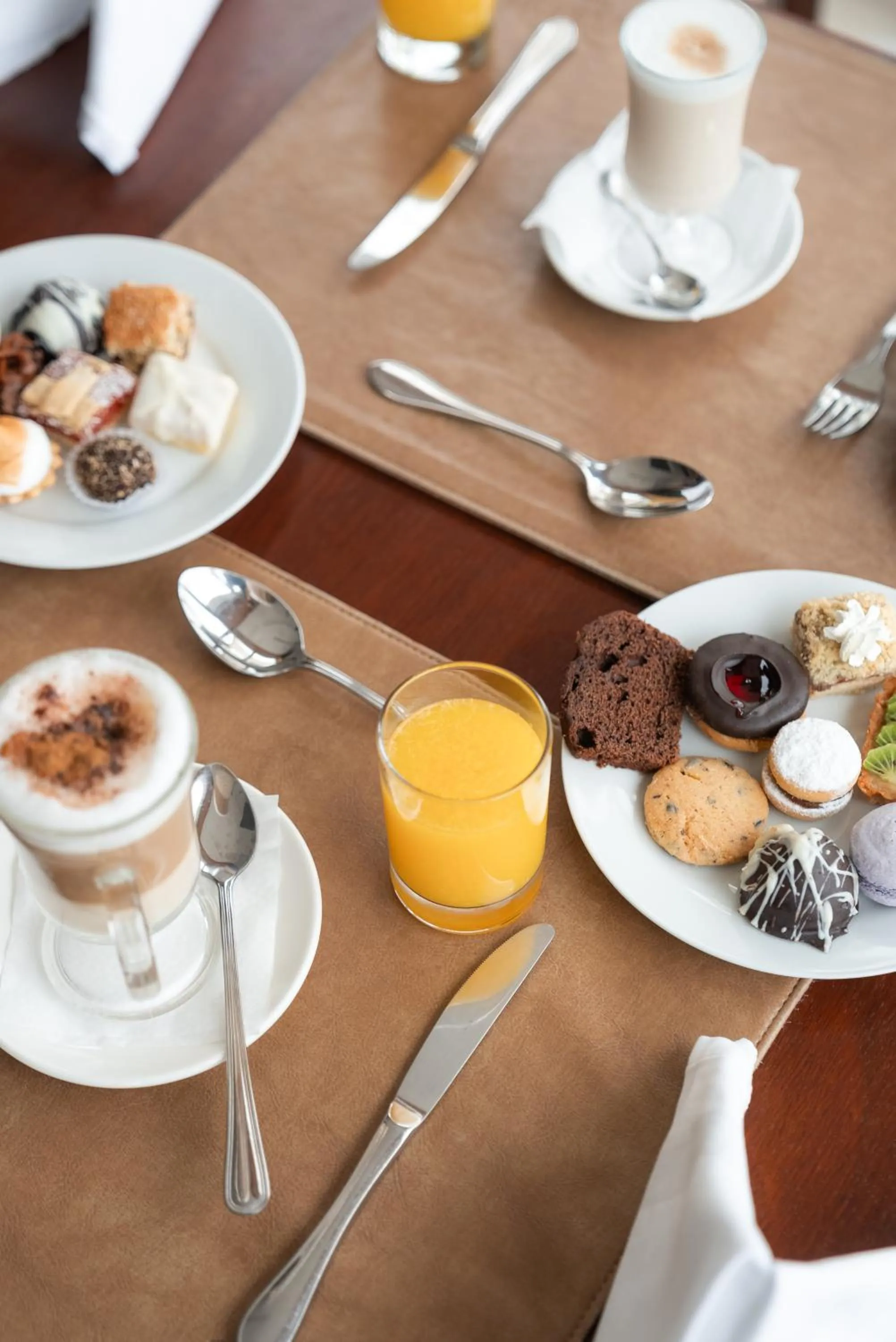 Food and drinks in Radisson Hotel Colonia del Sacramento