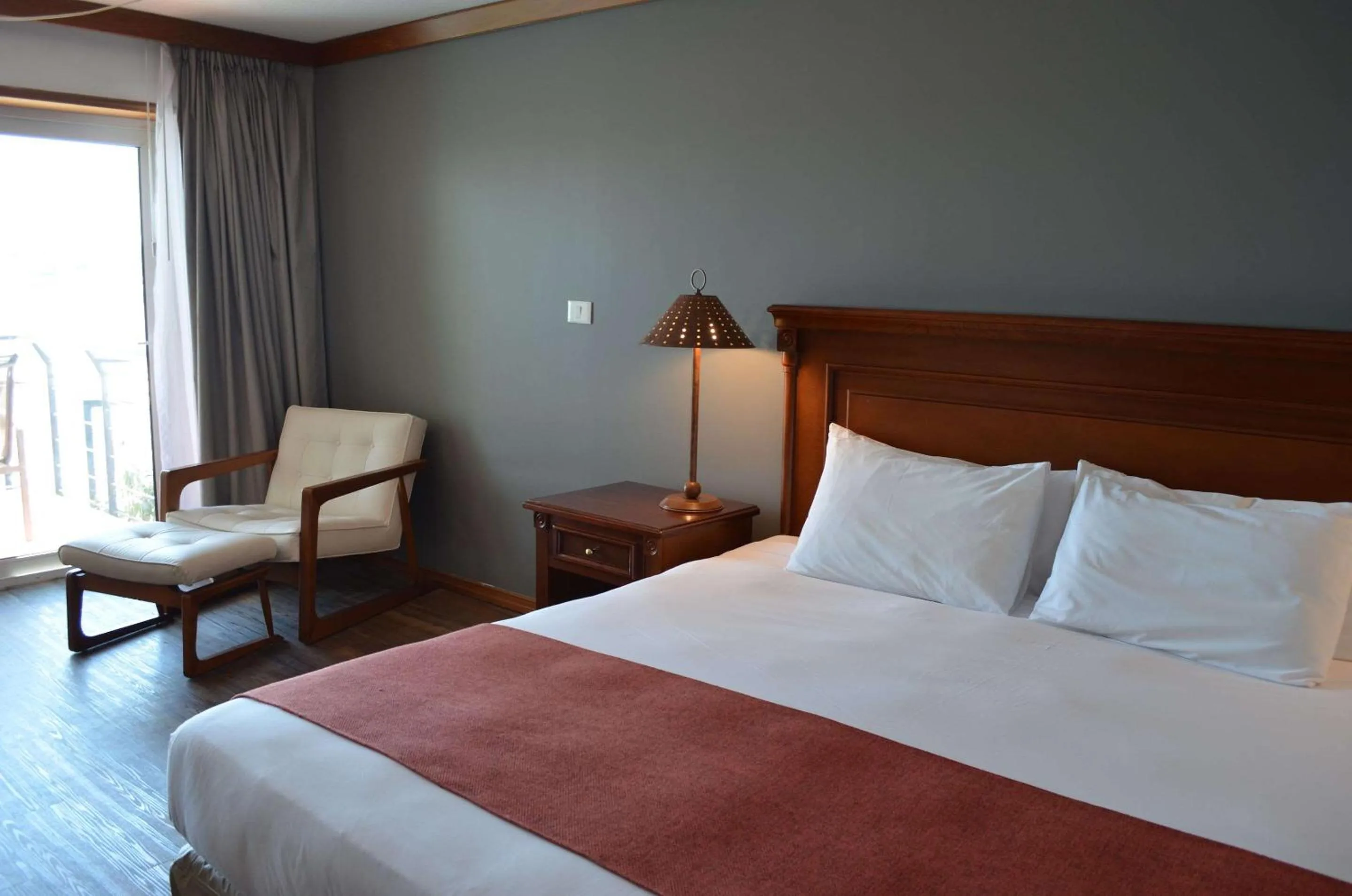 Bedroom, Bed in Radisson Hotel Colonia del Sacramento