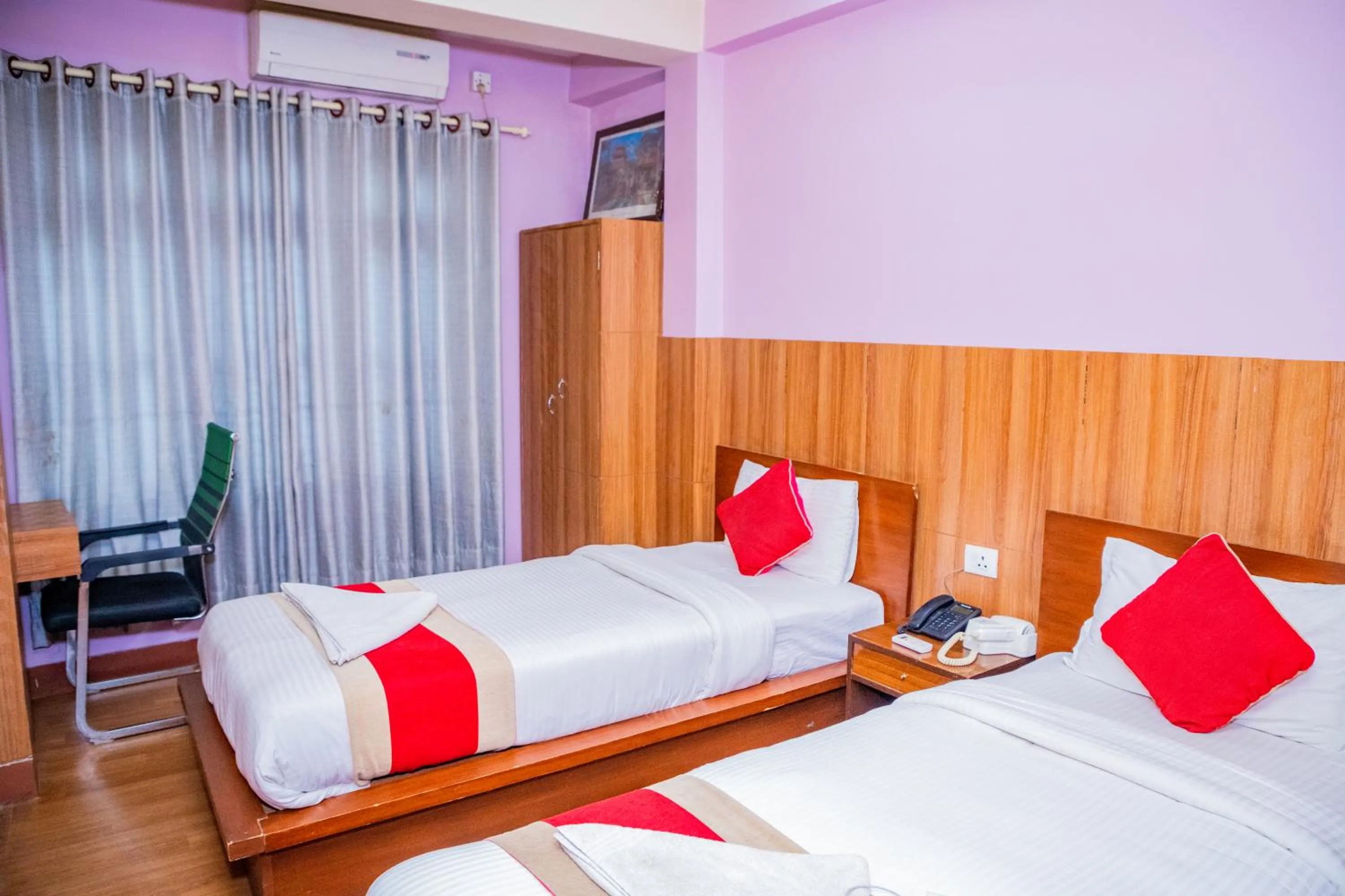 Bedroom, Bed in Doors Hotel Thamel