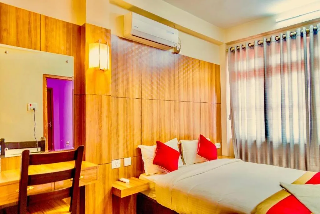 Bedroom, Bed in Doors Hotel Thamel