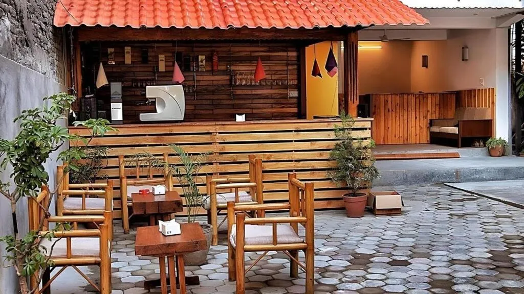 Restaurant/places to eat in Doors Hotel Thamel