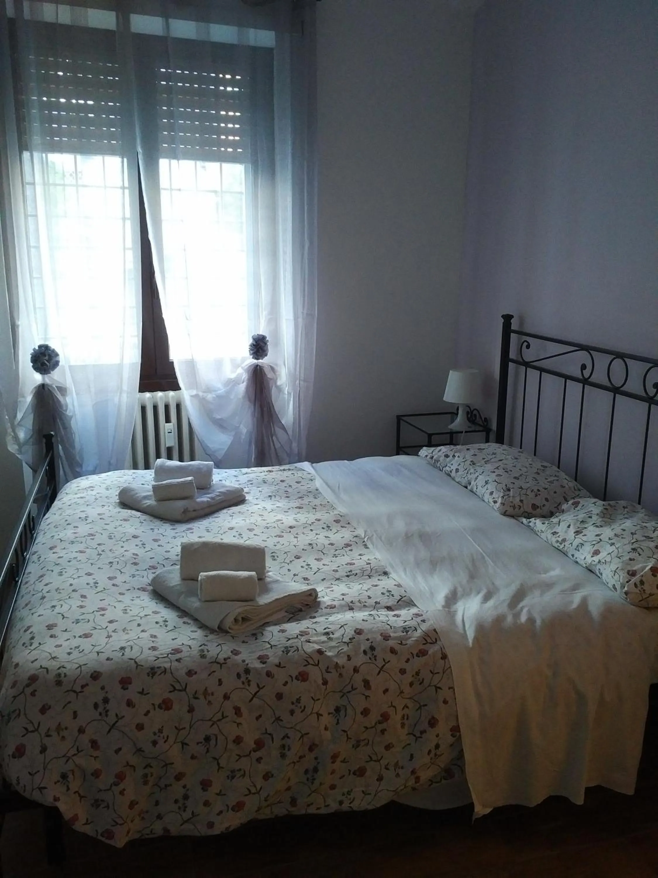 Bedroom, Bed in Marco E Laura Affittacamere al Vaticano