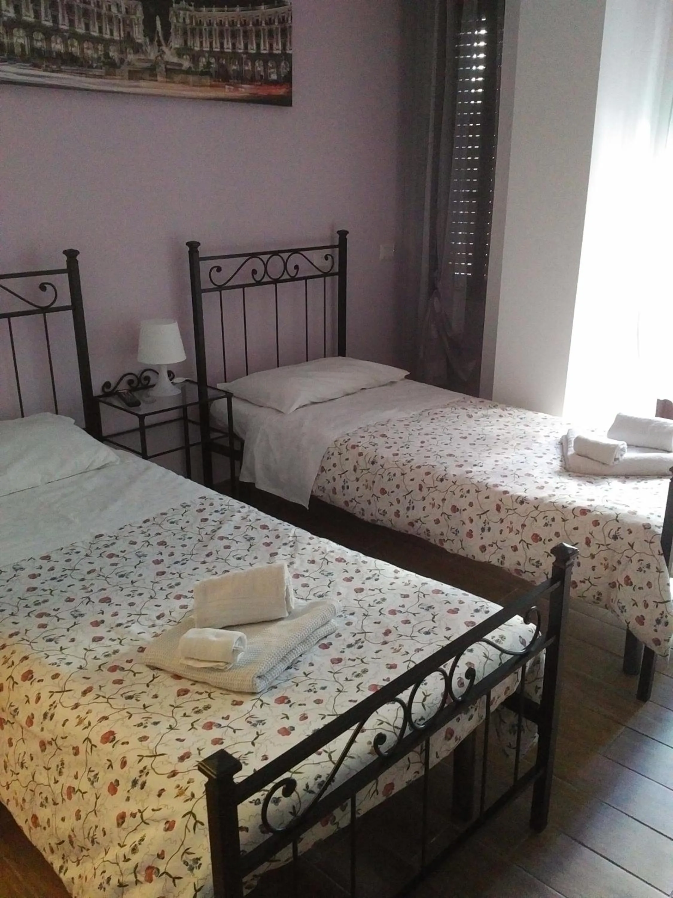 Bedroom, Bed in Marco E Laura Affittacamere al Vaticano