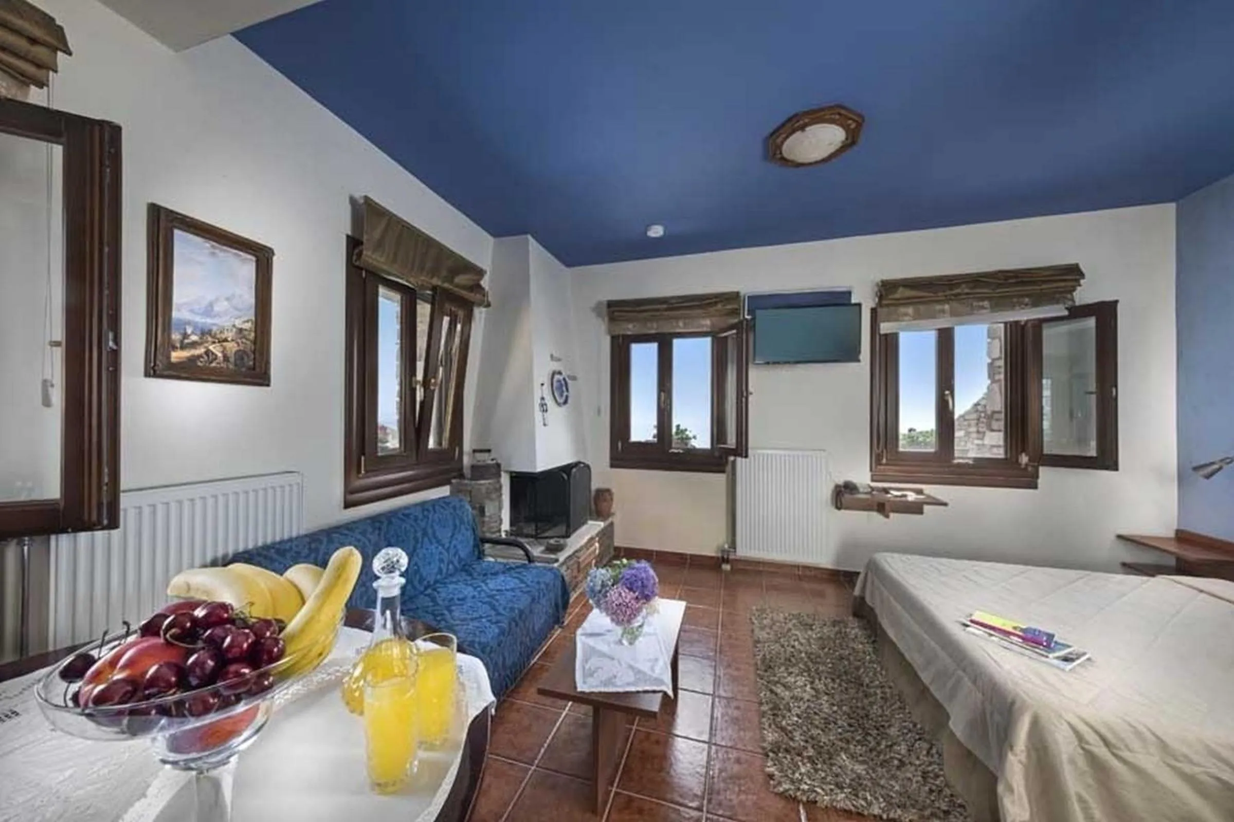 Photo of the whole room, Bed in Hotel Petradi