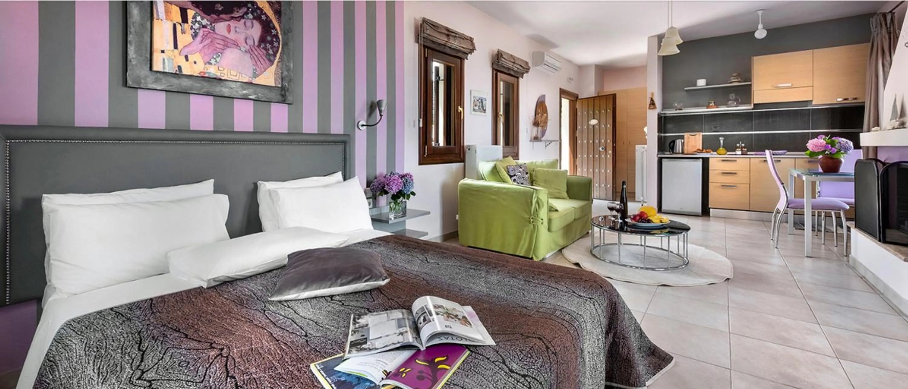 Kitchen or kitchenette in Hotel Petradi