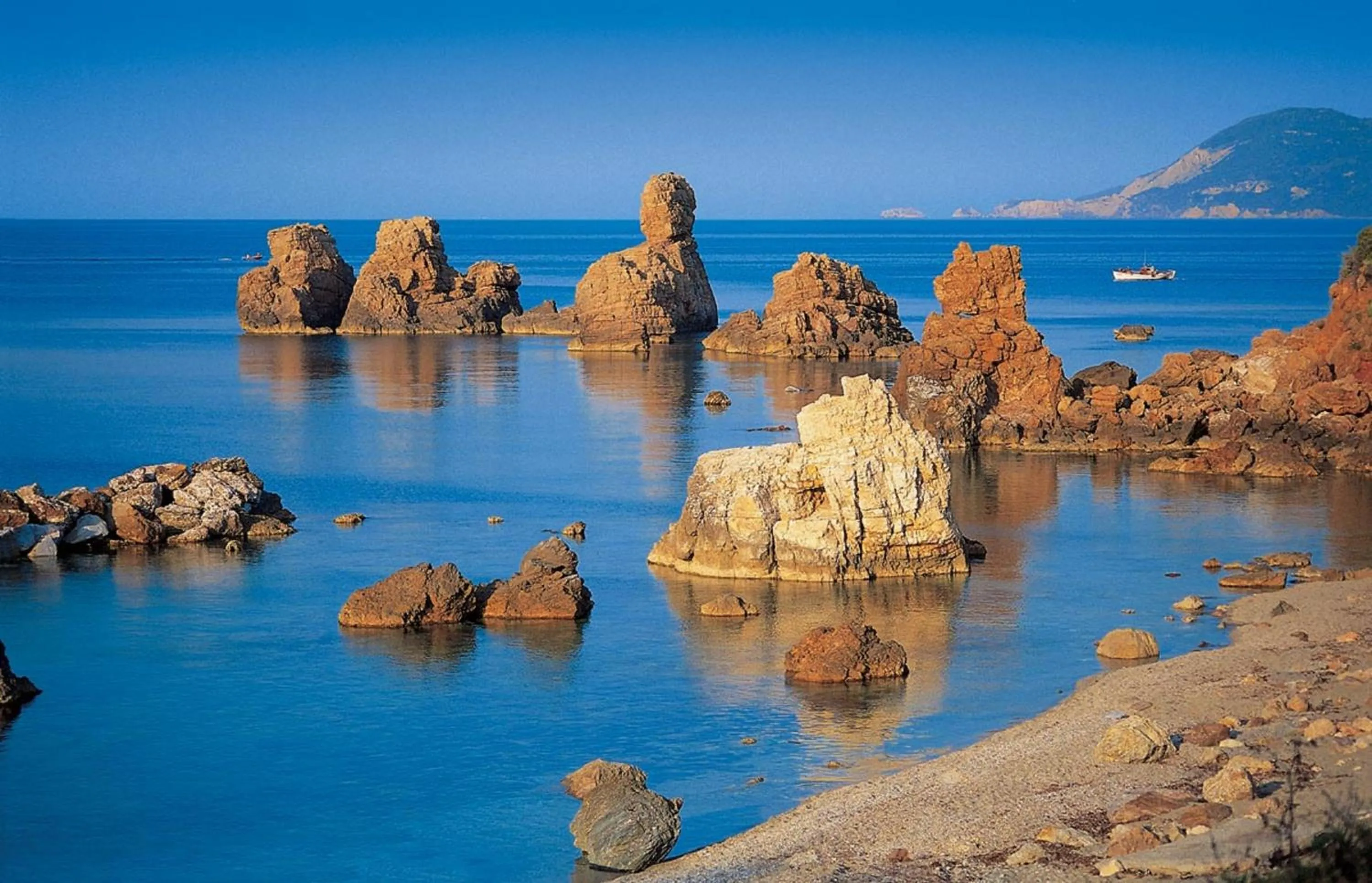 Beach in Hotel Petradi