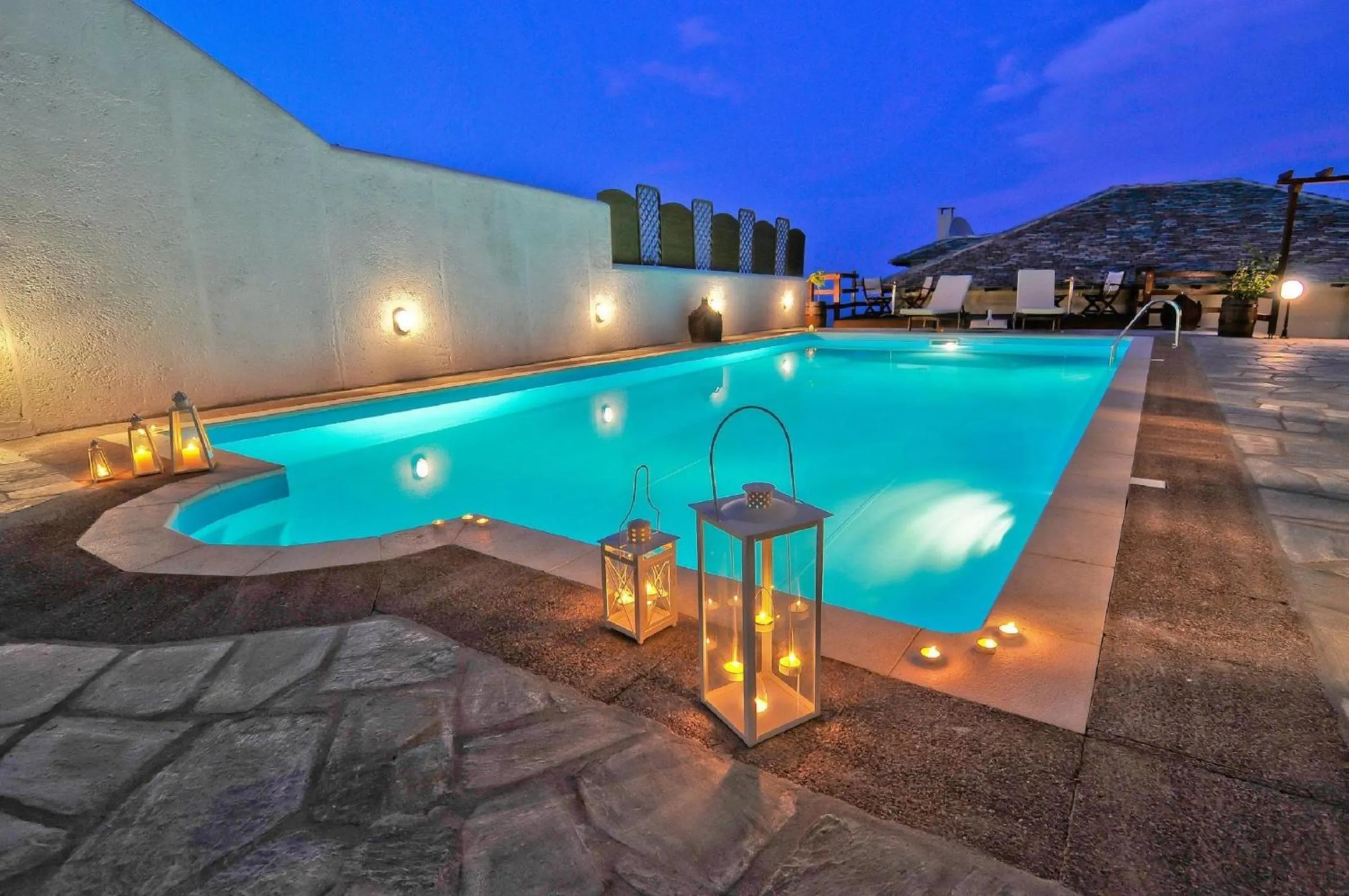 Swimming pool in Hotel Petradi