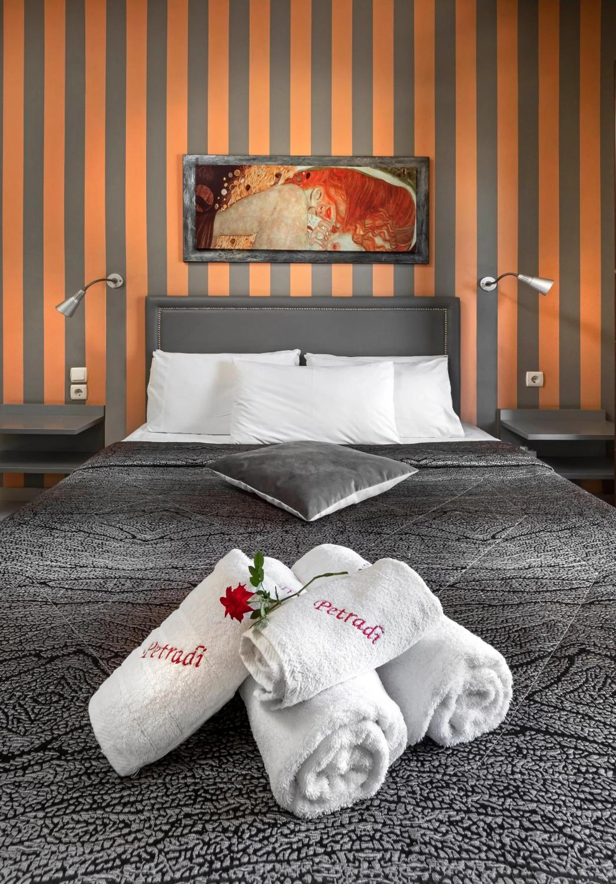 Bed in Hotel Petradi