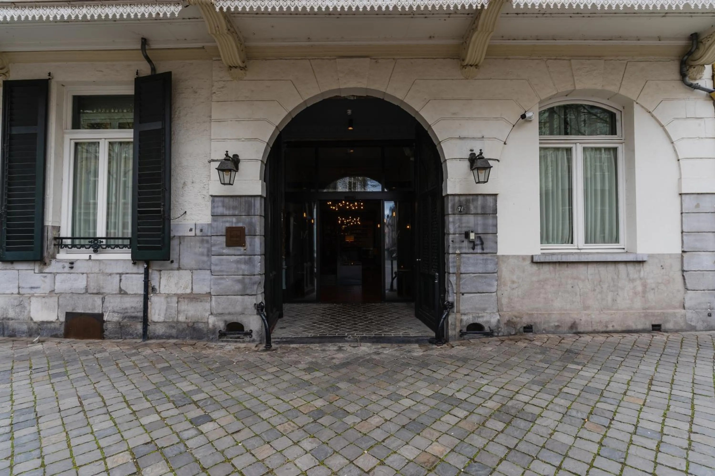 Property building in Hotel Monastère Maastricht