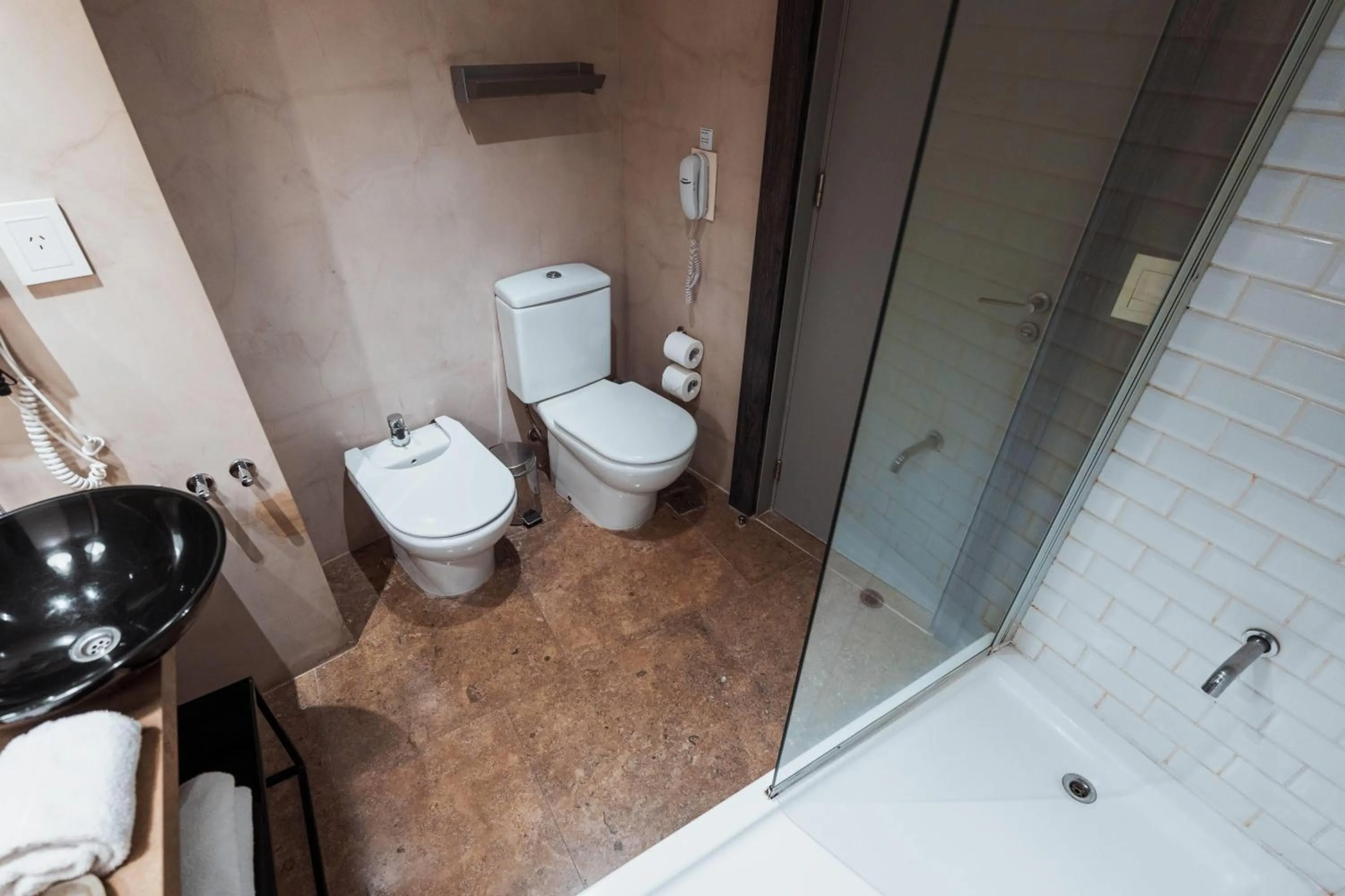 Bathroom in Esplendor Plaza Francia