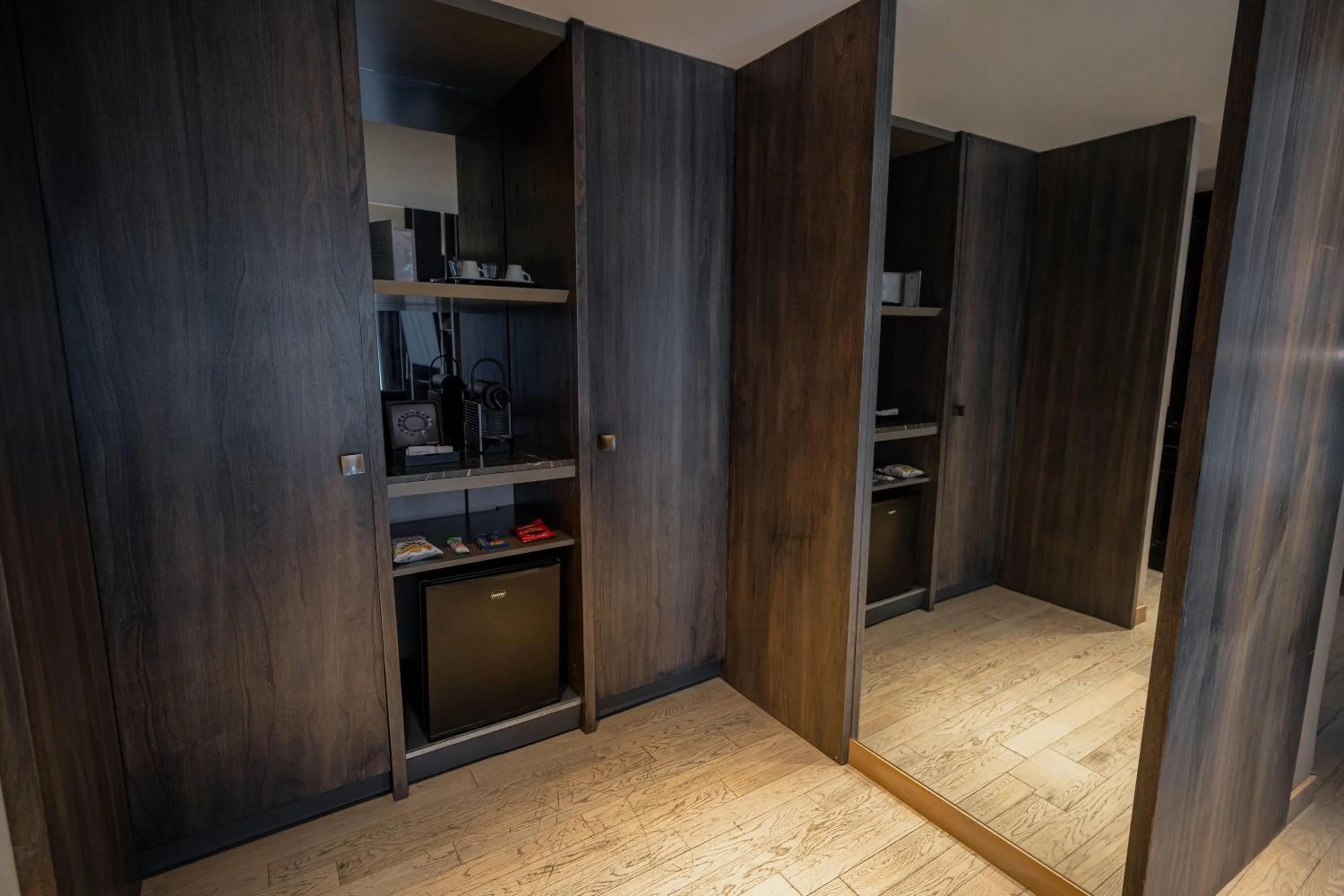 Photo of the whole room in Esplendor Plaza Francia