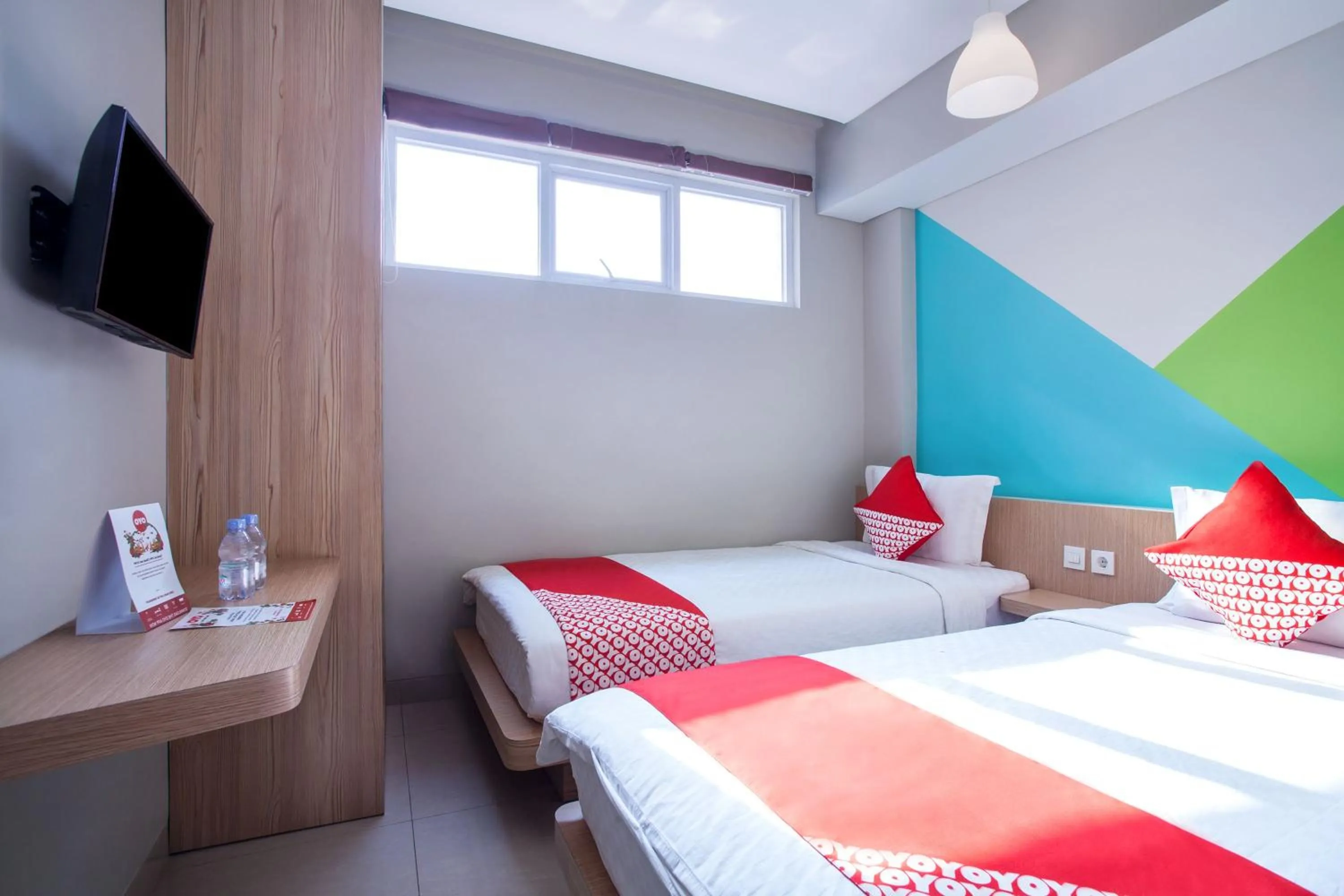 Bed in Flagship 101 Apple Platinum