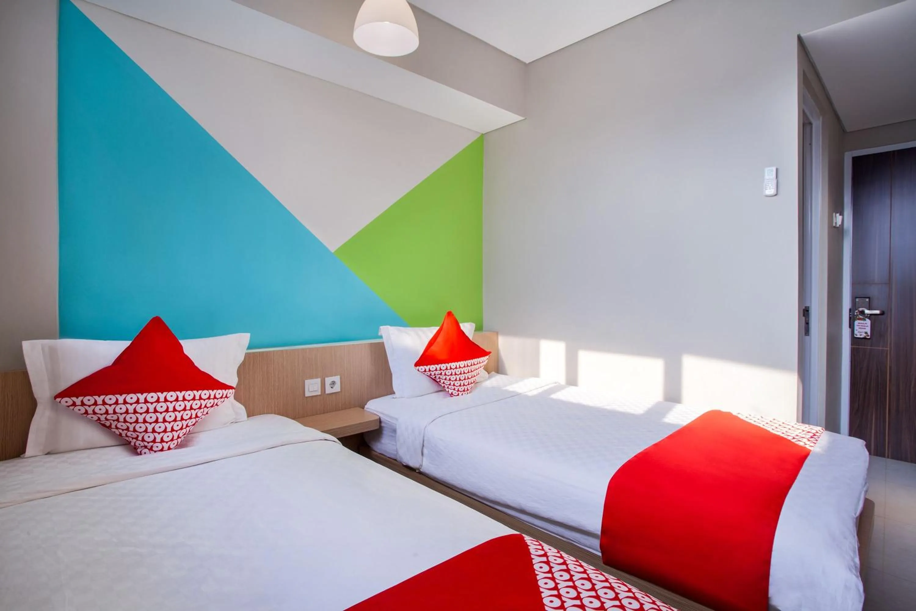 Bed in Flagship 101 Apple Platinum