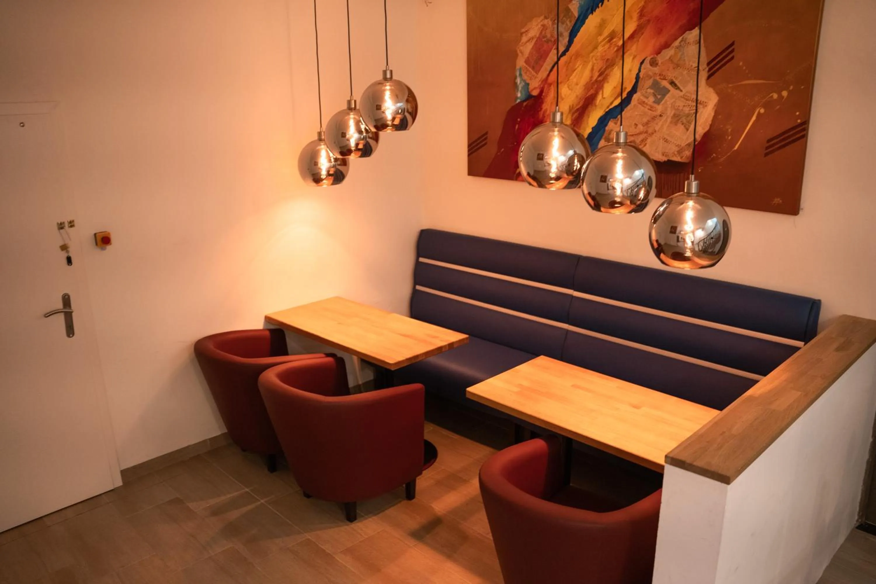 Communal lounge/ TV room in Boutique Hotel Erla