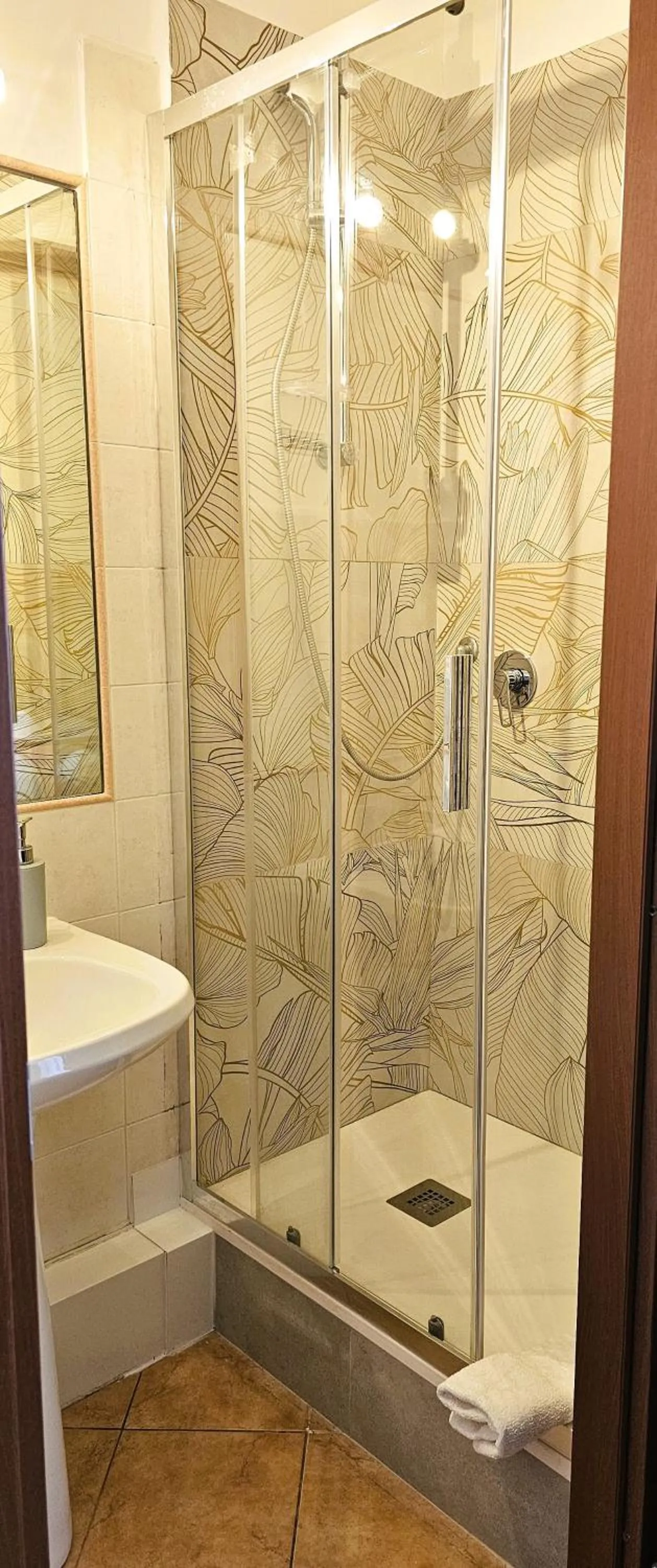 Shower in Titina B&B