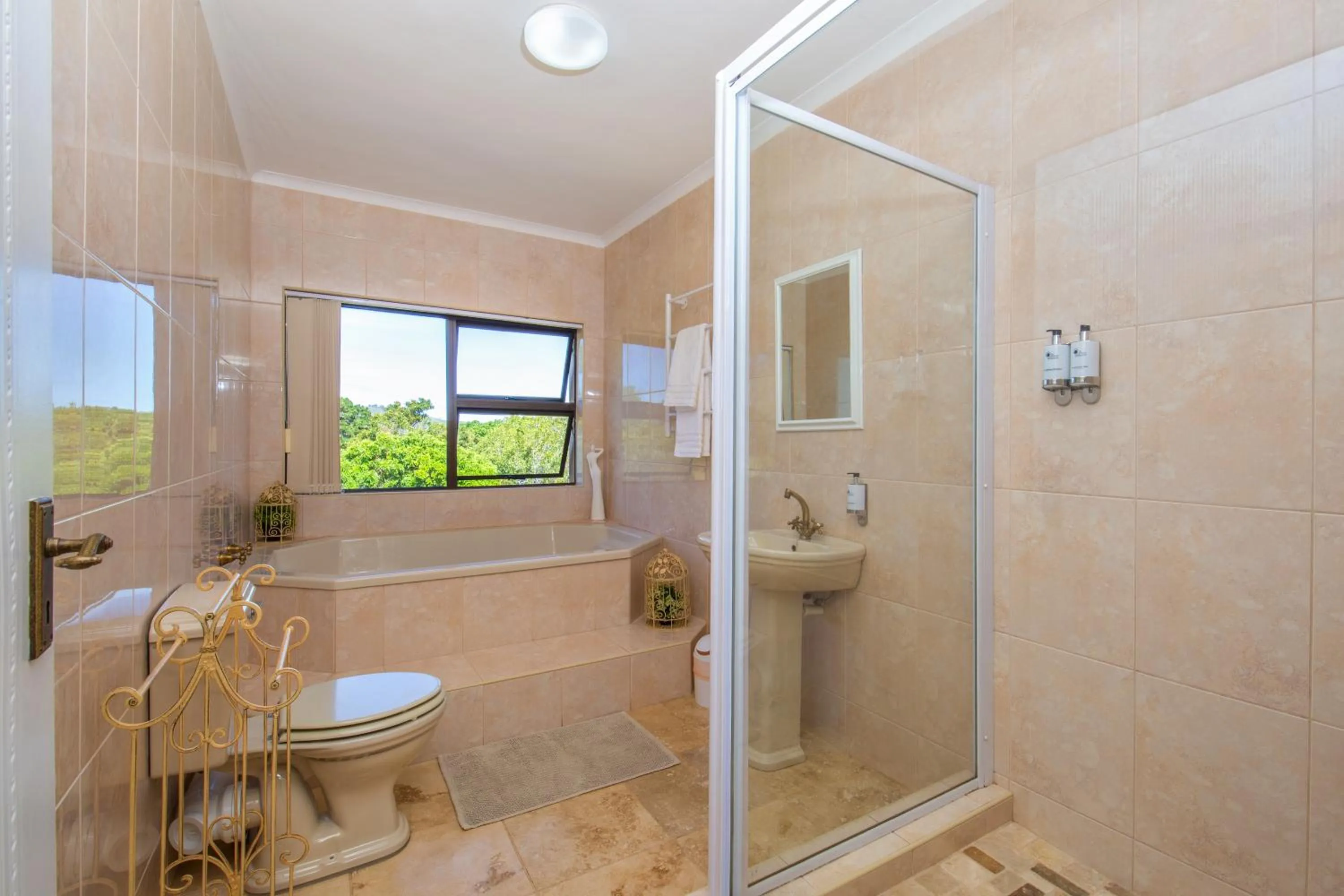 Bathroom in Bergsig B & B