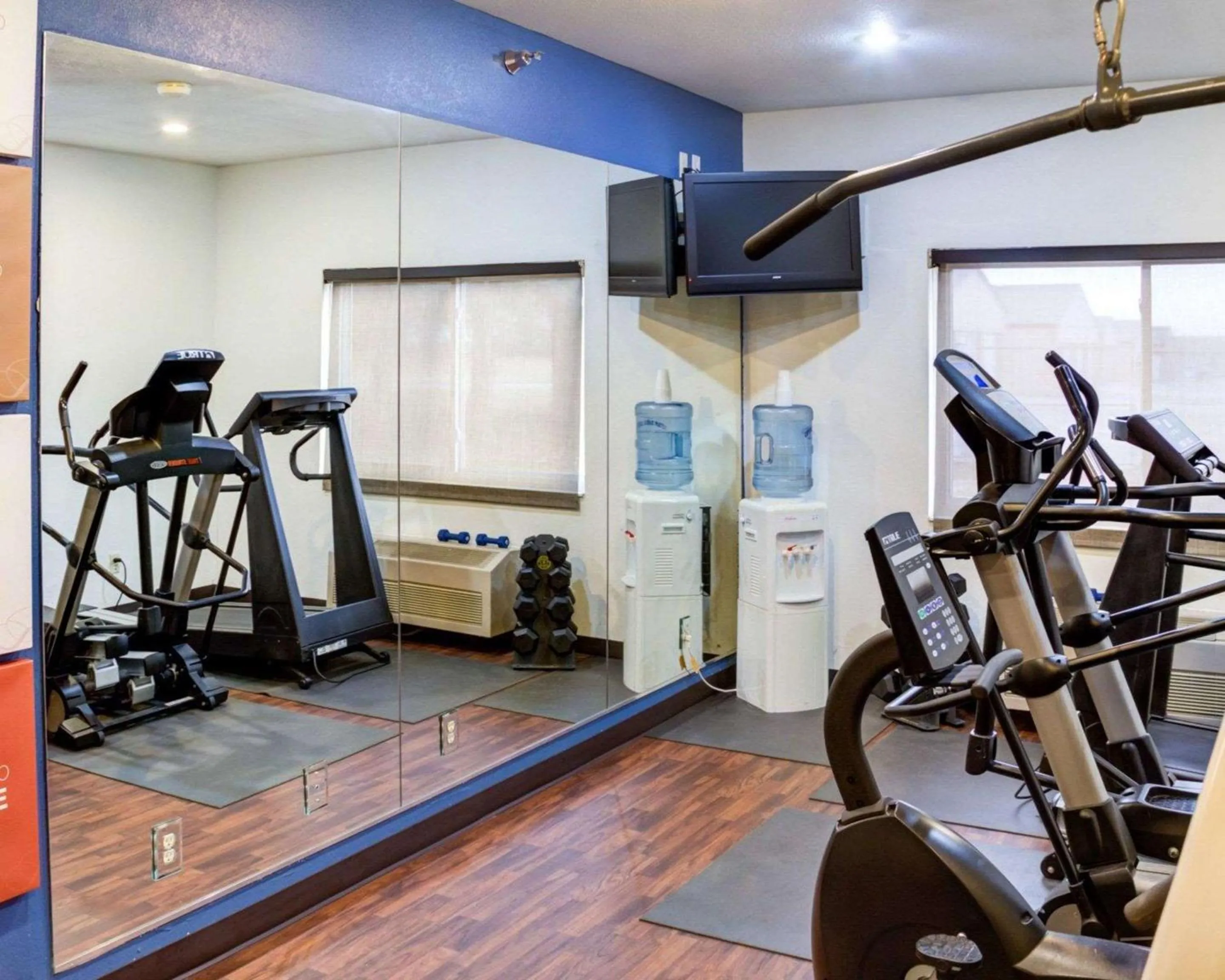 Fitness centre/facilities in Comfort Suites Omaha Northwest