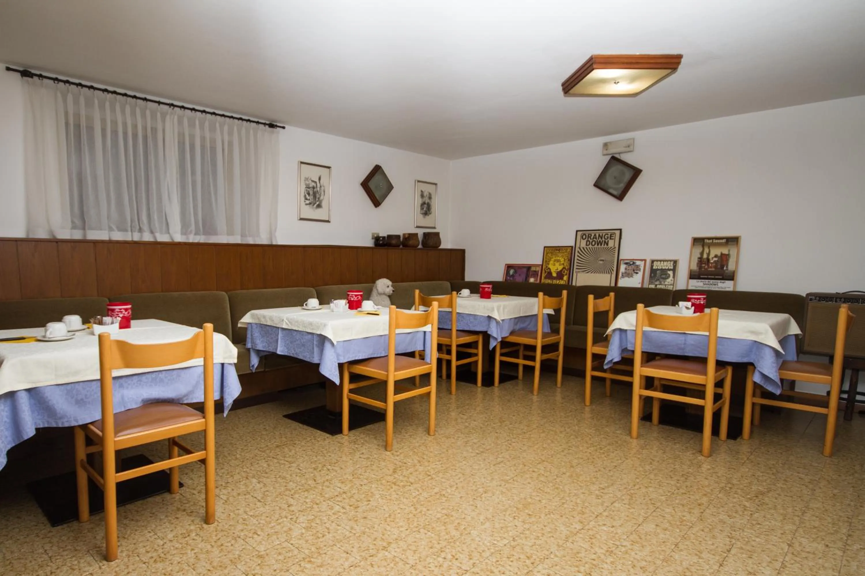 Buffet breakfast in Villa Orchidea