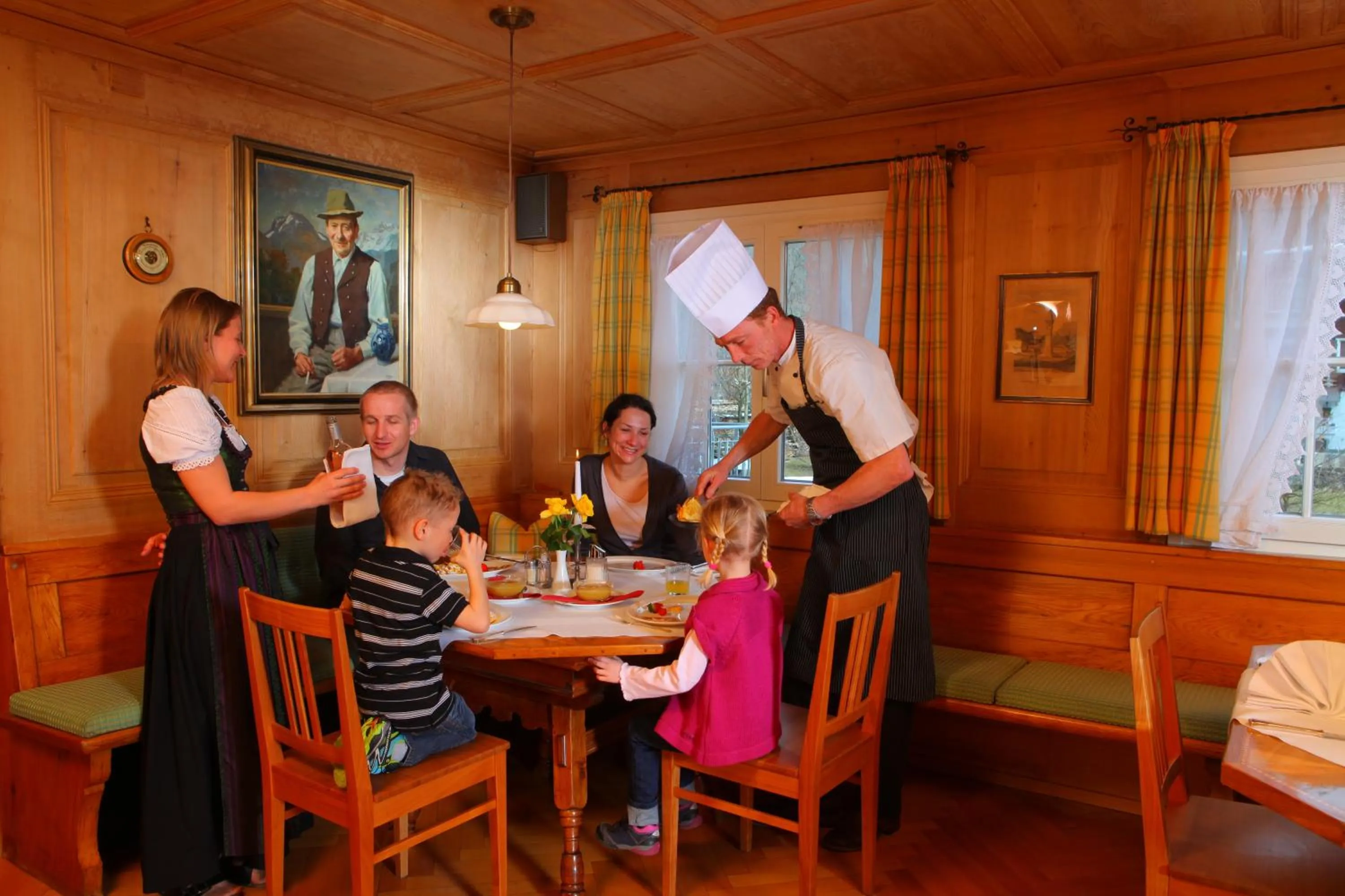 Restaurant/places to eat in Sonne Bezau - Familotel Bregenzerwald