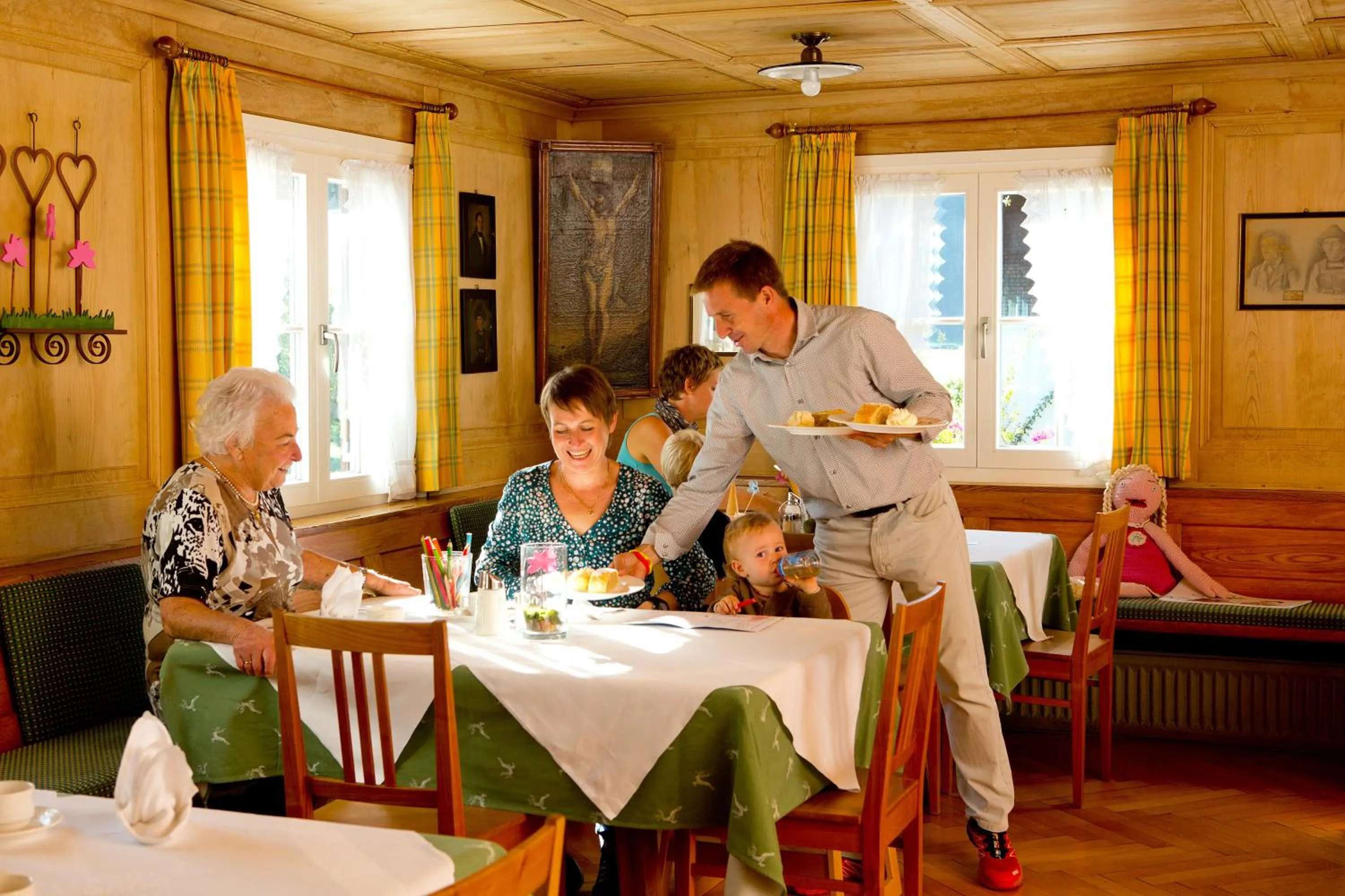 Restaurant/places to eat in Sonne Bezau - Familotel Bregenzerwald