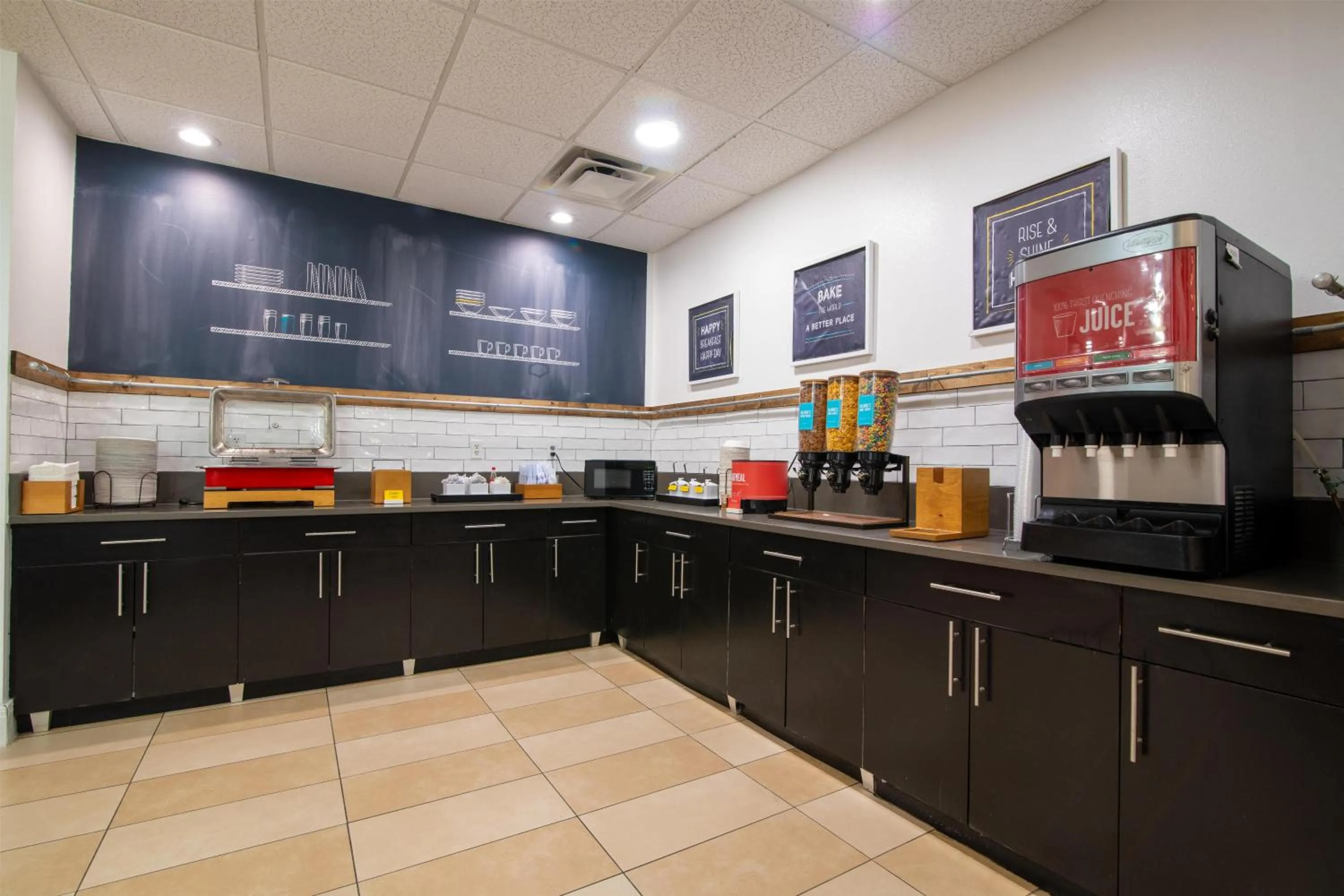 Breakfast in Hampton Inn & Suites College Station