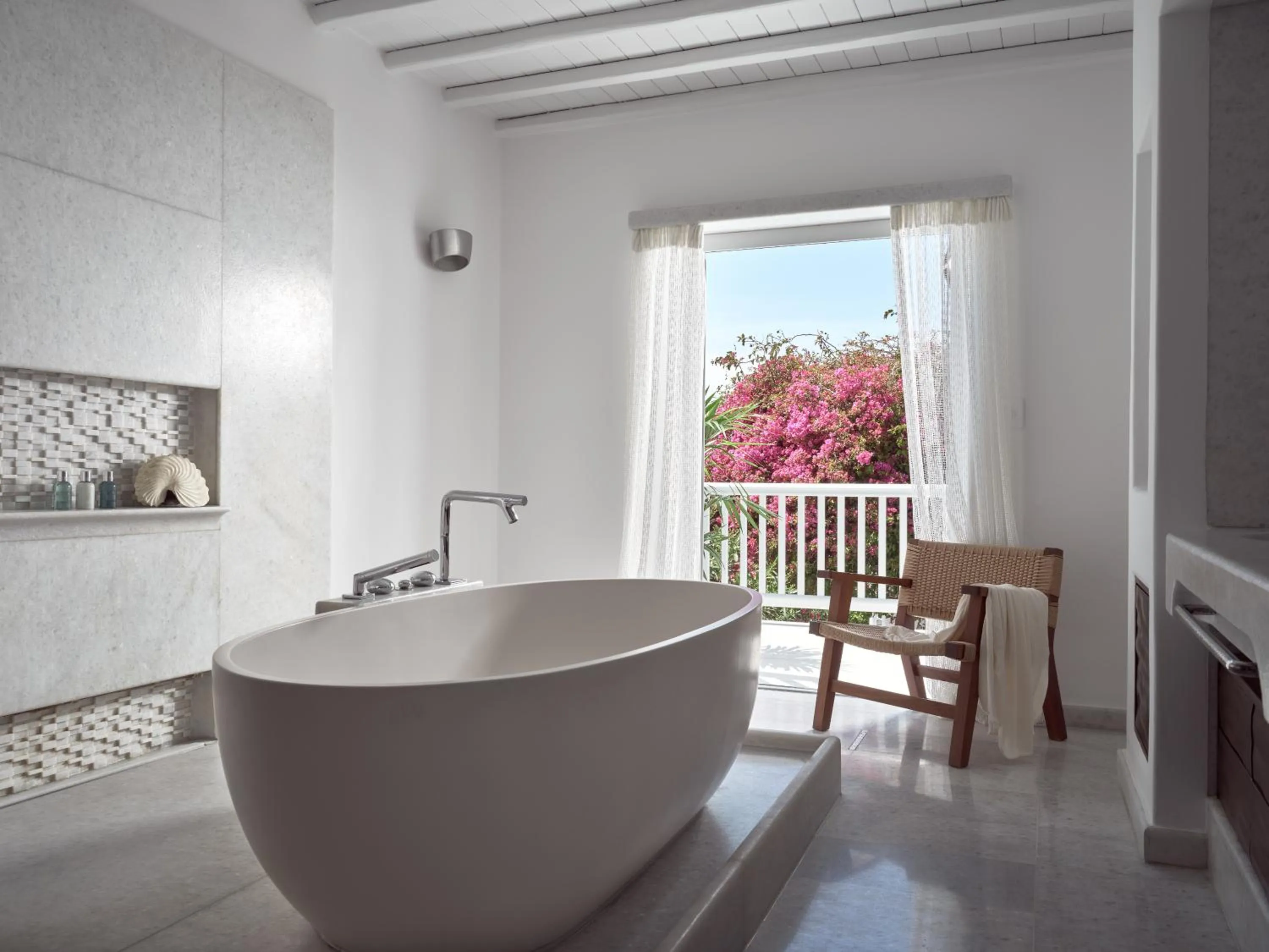 Bathroom in Belvedere Mykonos - Main Hotel - The Leading Hotels of the World