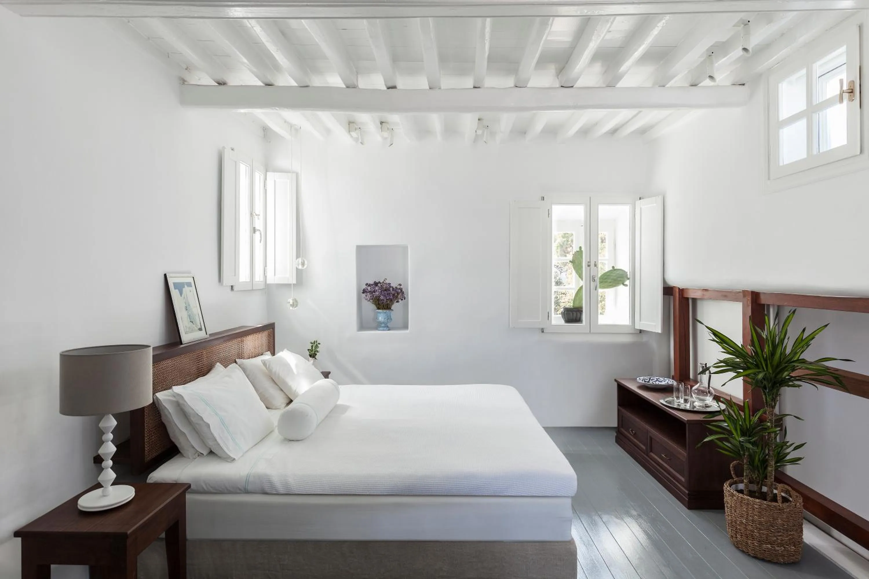 Bedroom, Bed in Belvedere Mykonos - Main Hotel - The Leading Hotels of the World