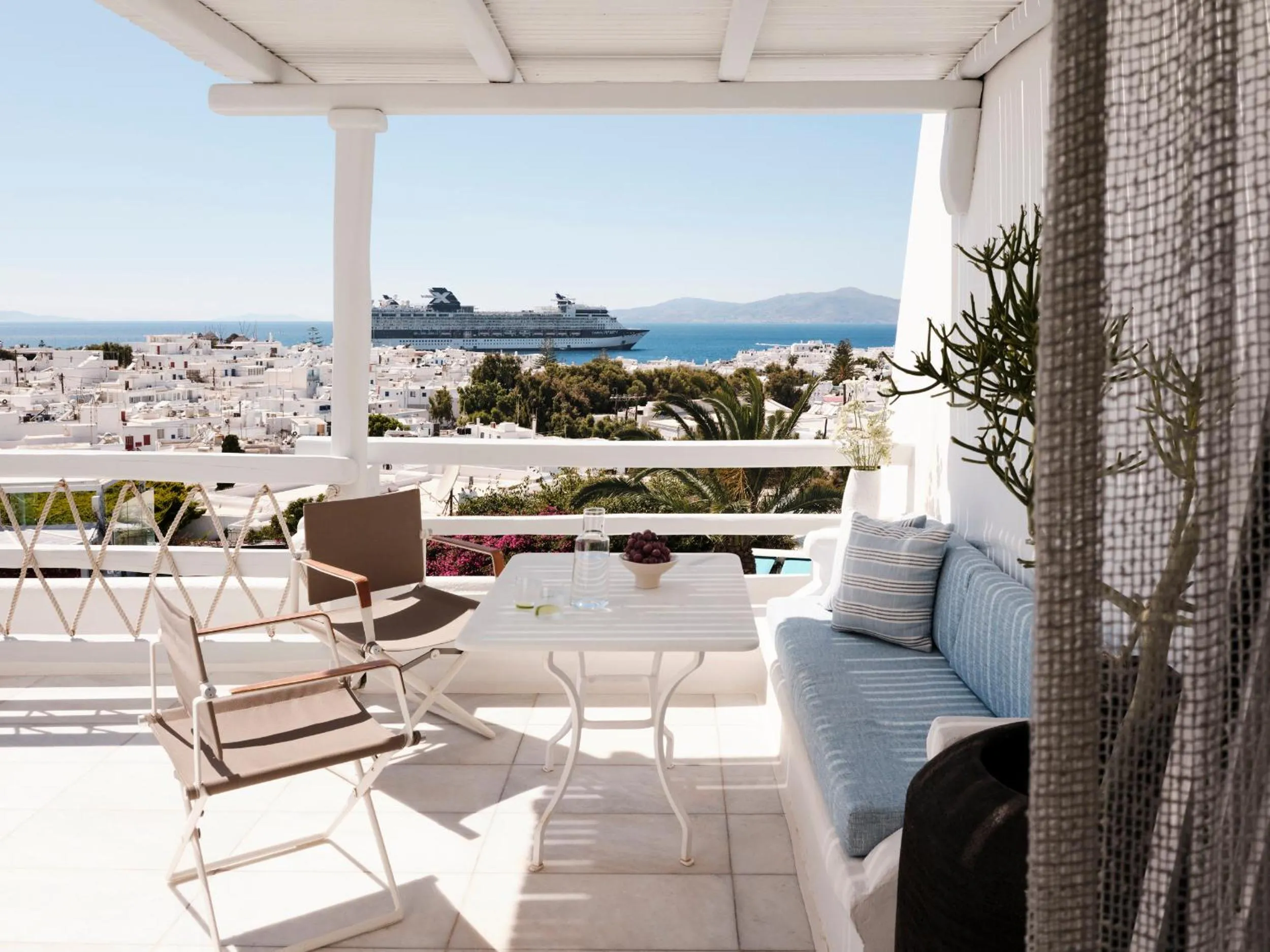 Patio in Belvedere Mykonos - Main Hotel - The Leading Hotels of the World