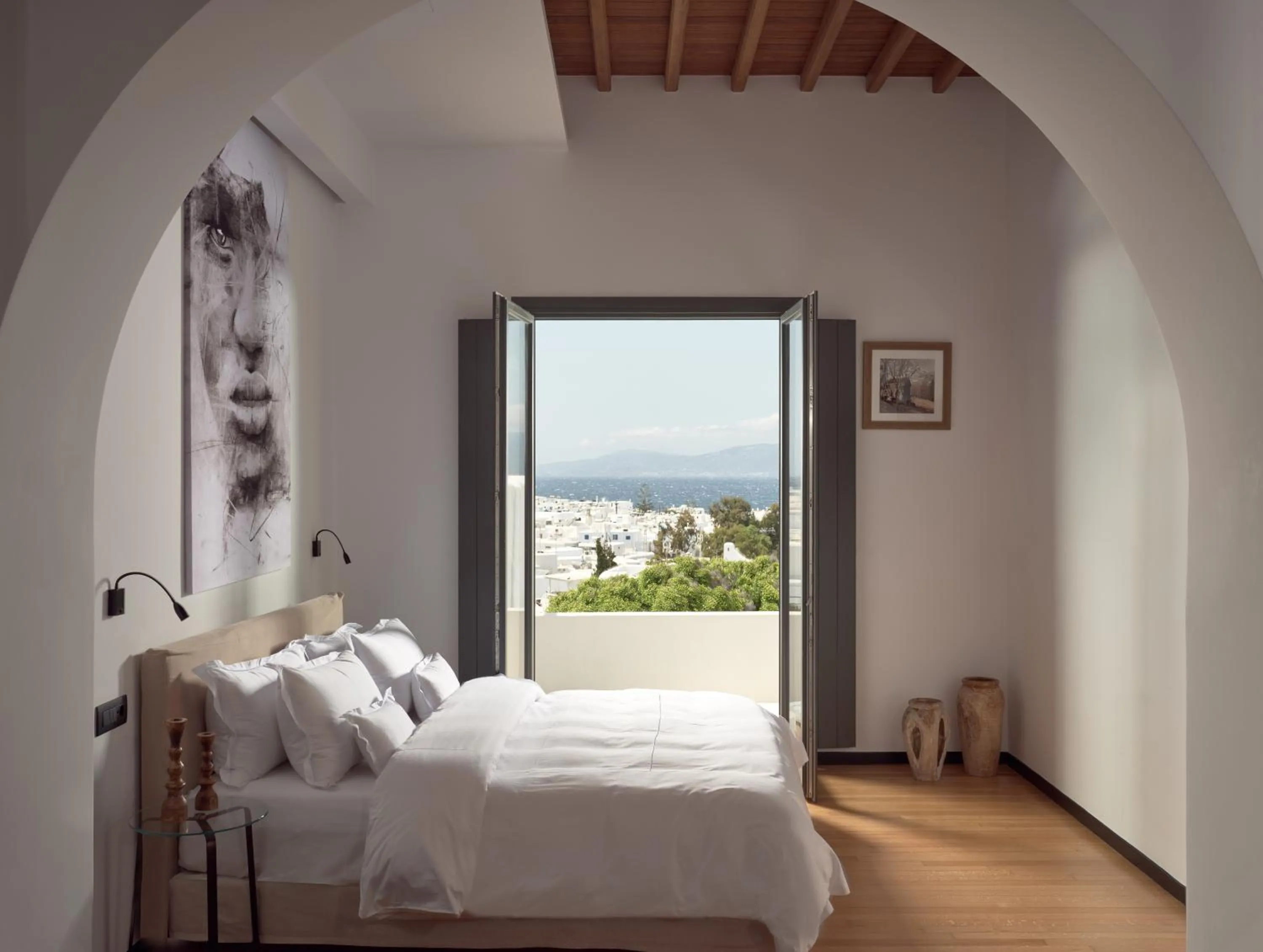 Bed in Belvedere Mykonos - Main Hotel - The Leading Hotels of the World