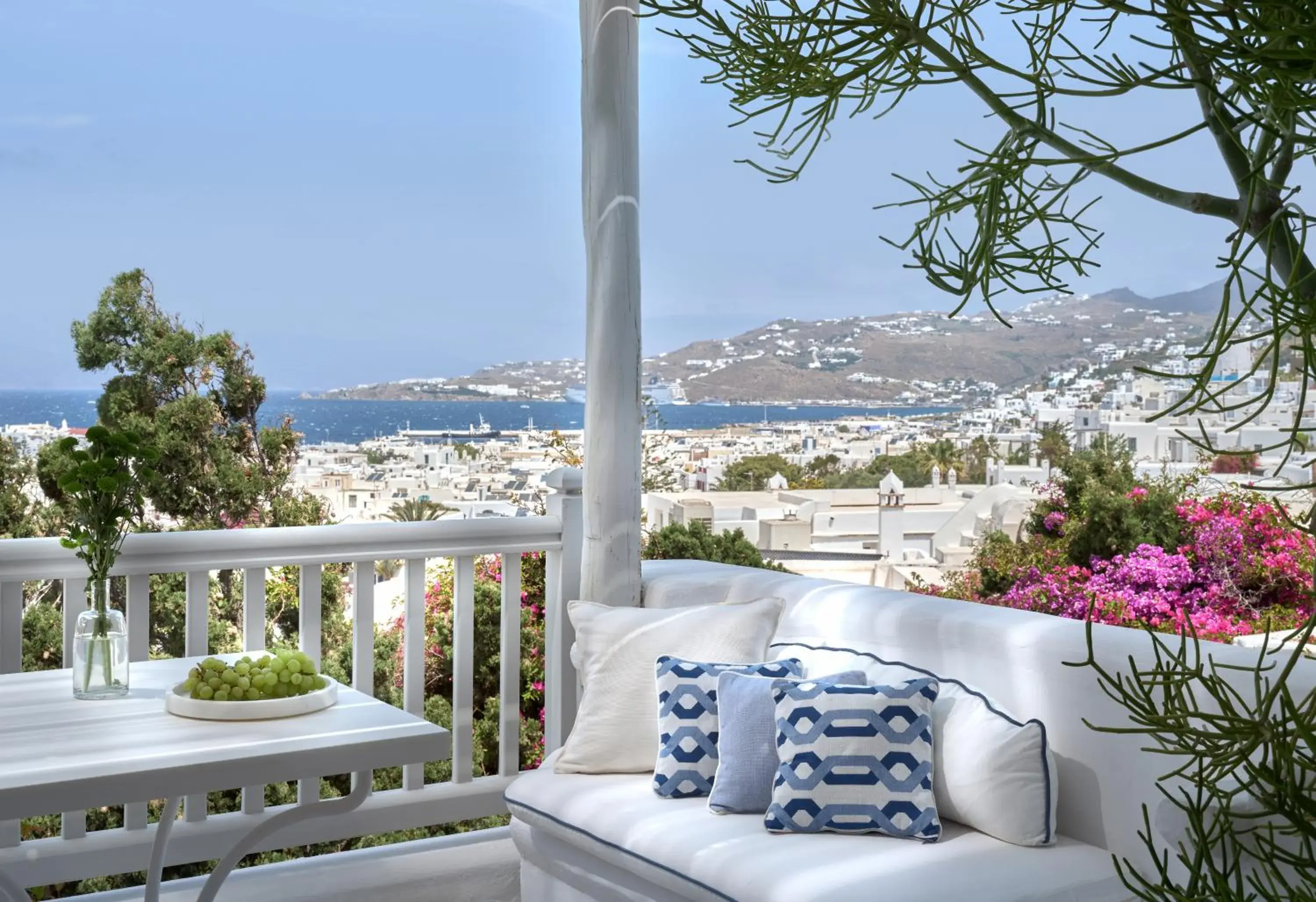 Panoramic Double or Twin Room with Spectacular Sea View in Belvedere Mykonos - Main Hotel - The Leading Hotels of the World Panoramic Double or Twin Room with Spectacular Sea View in Belvedere Mykonos - Main Hotel - The Leading Hotels of the World