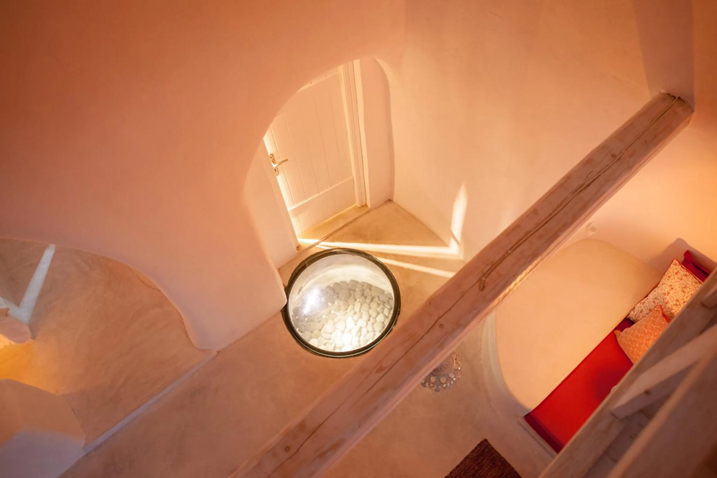 Photo of the whole room, Bed in Senses Suites