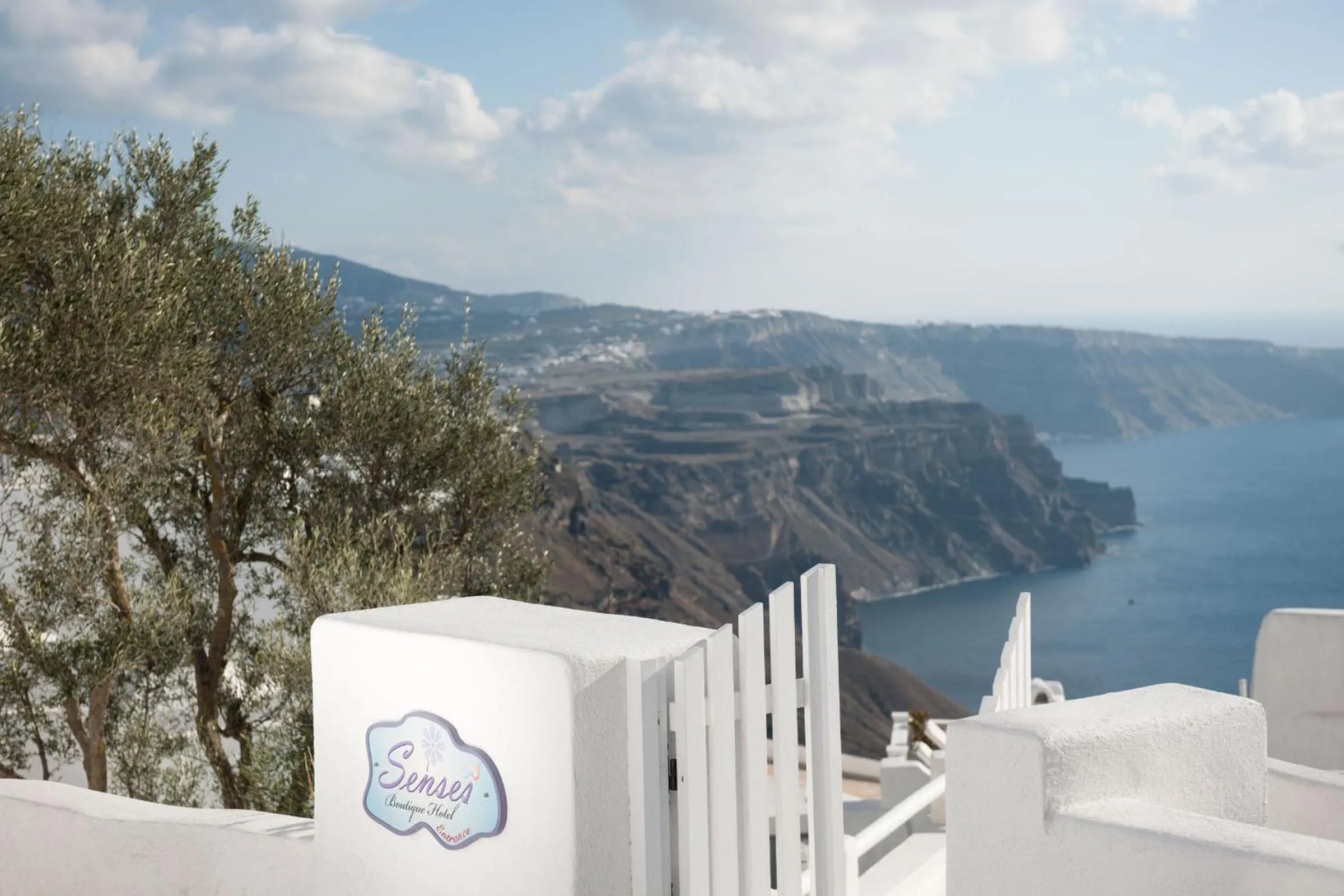 Facade/entrance in Senses Suites