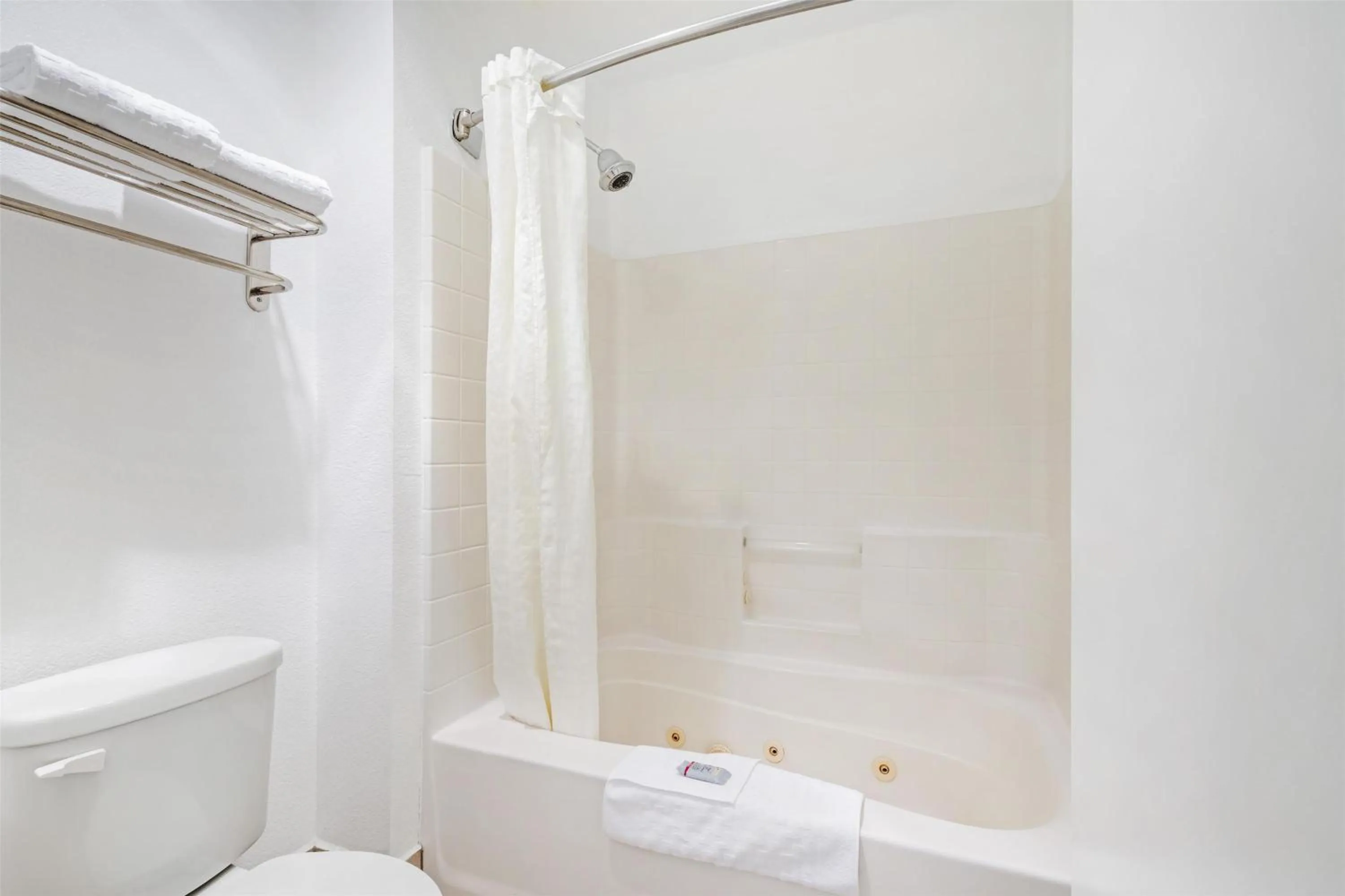 Bathroom in Best Western Inn of Chandler