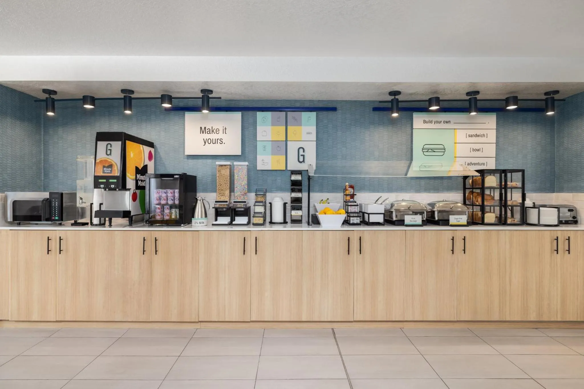 Breakfast in Garner Hotel Boise Airport by IHG