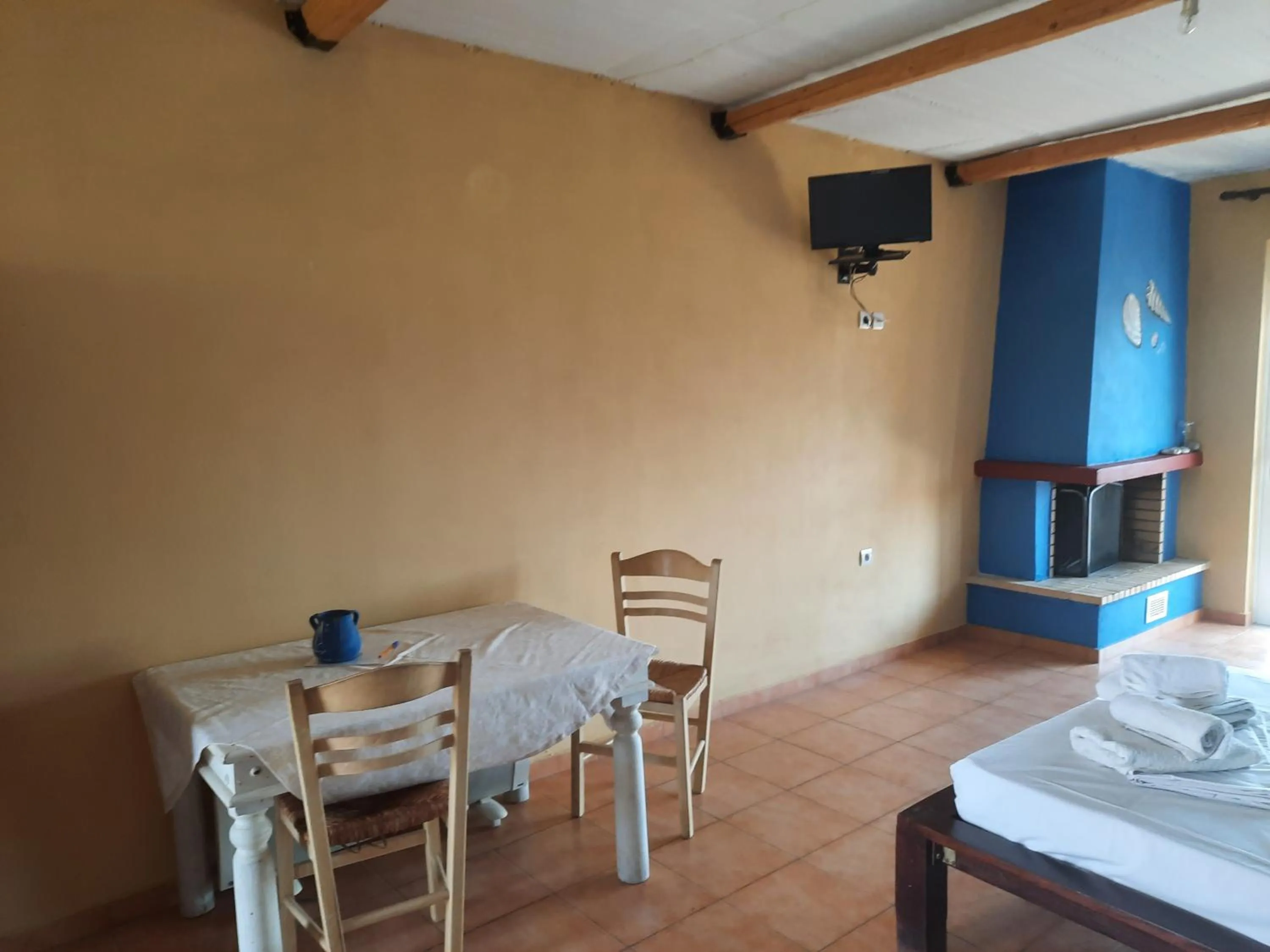 Dining area in O Xenonas Ton Mylon