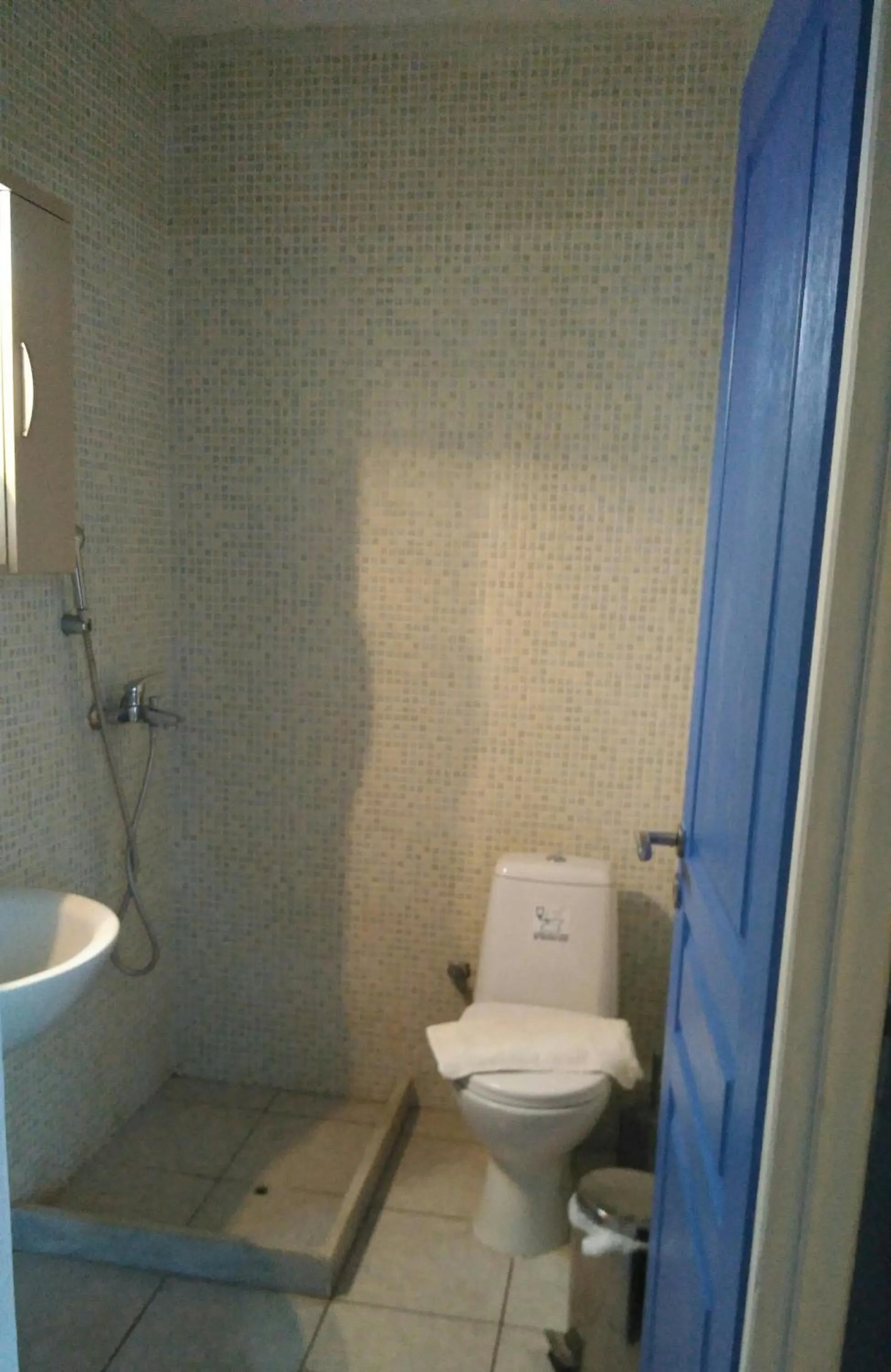 Hot Tub in O Xenonas Ton Mylon