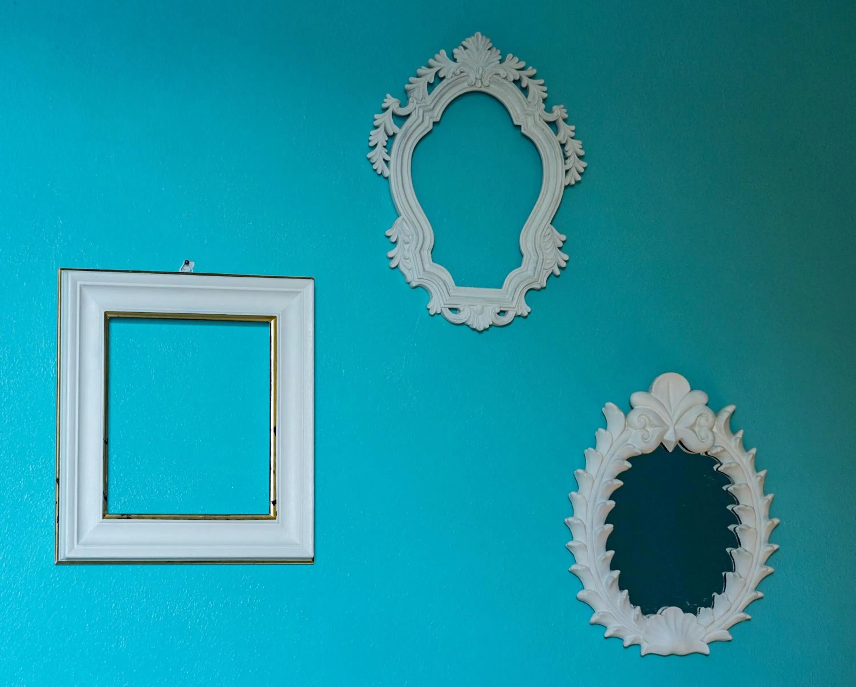 Decorative detail in Ventegà Sea View Apartment with Balcony